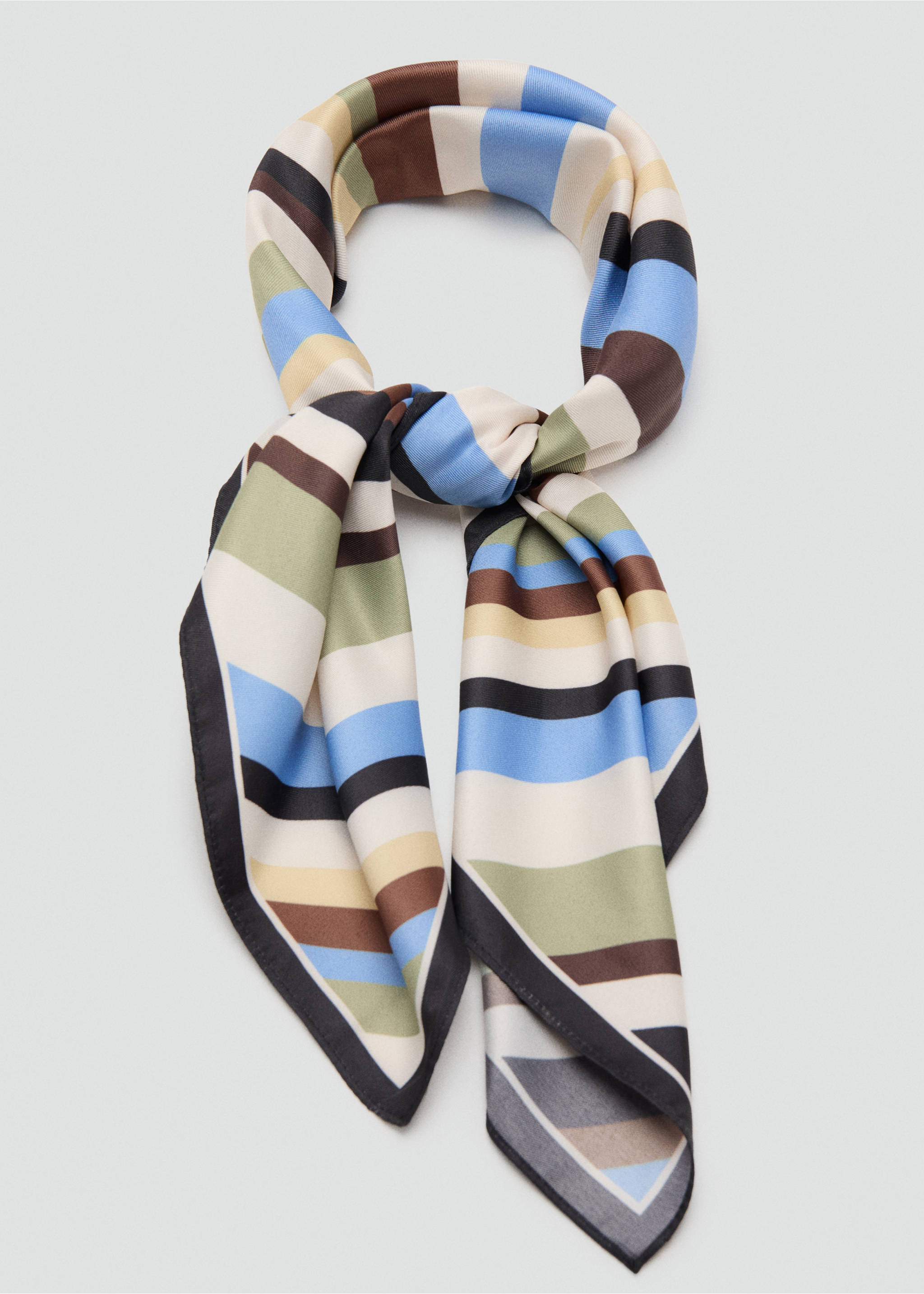 Check printed scarf - Details of the article 1, Green. Ref: 37051331-00.