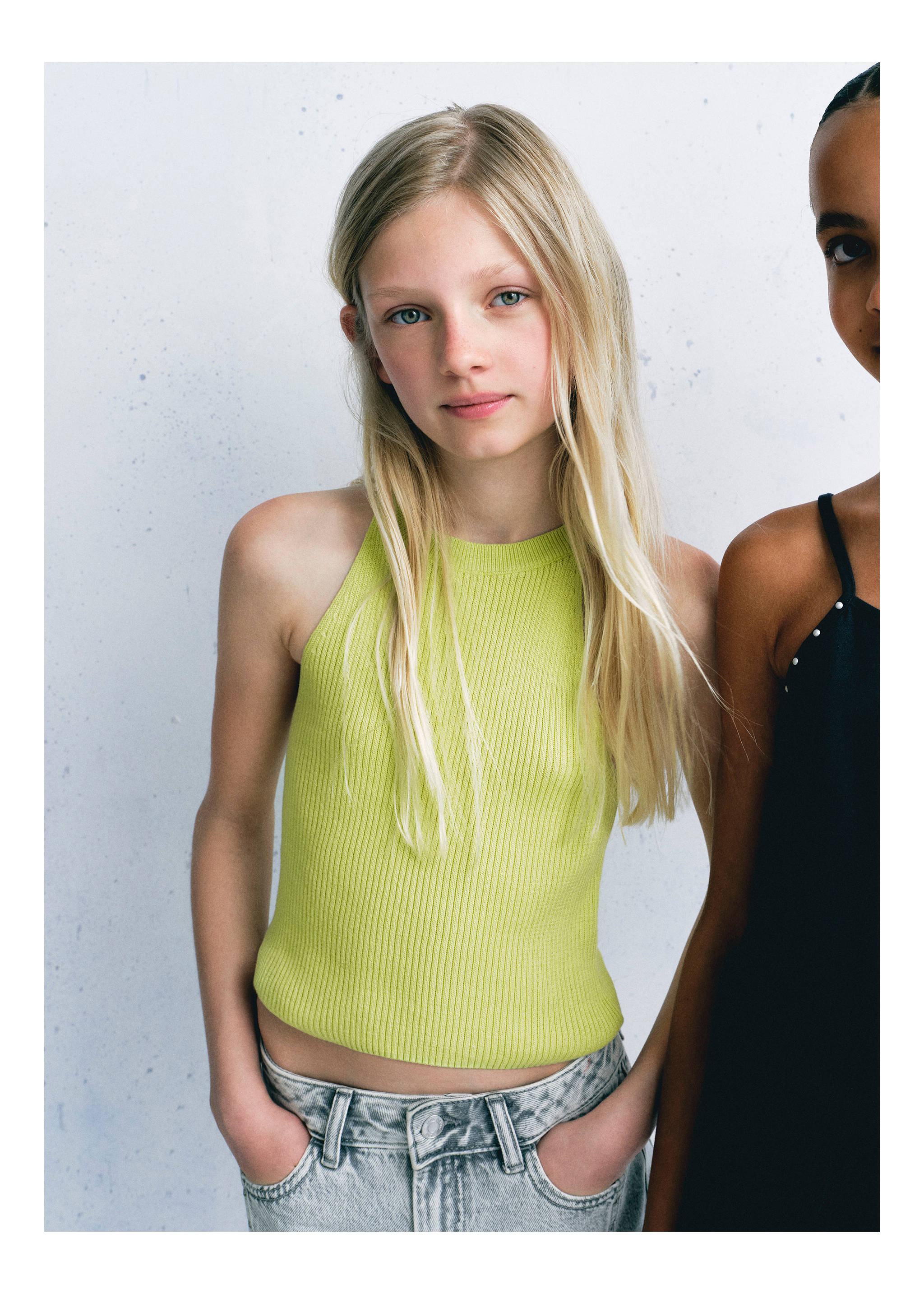 Top halter canelado - Plano geral, Amarelo-flúor. Ref: 37051343-00.