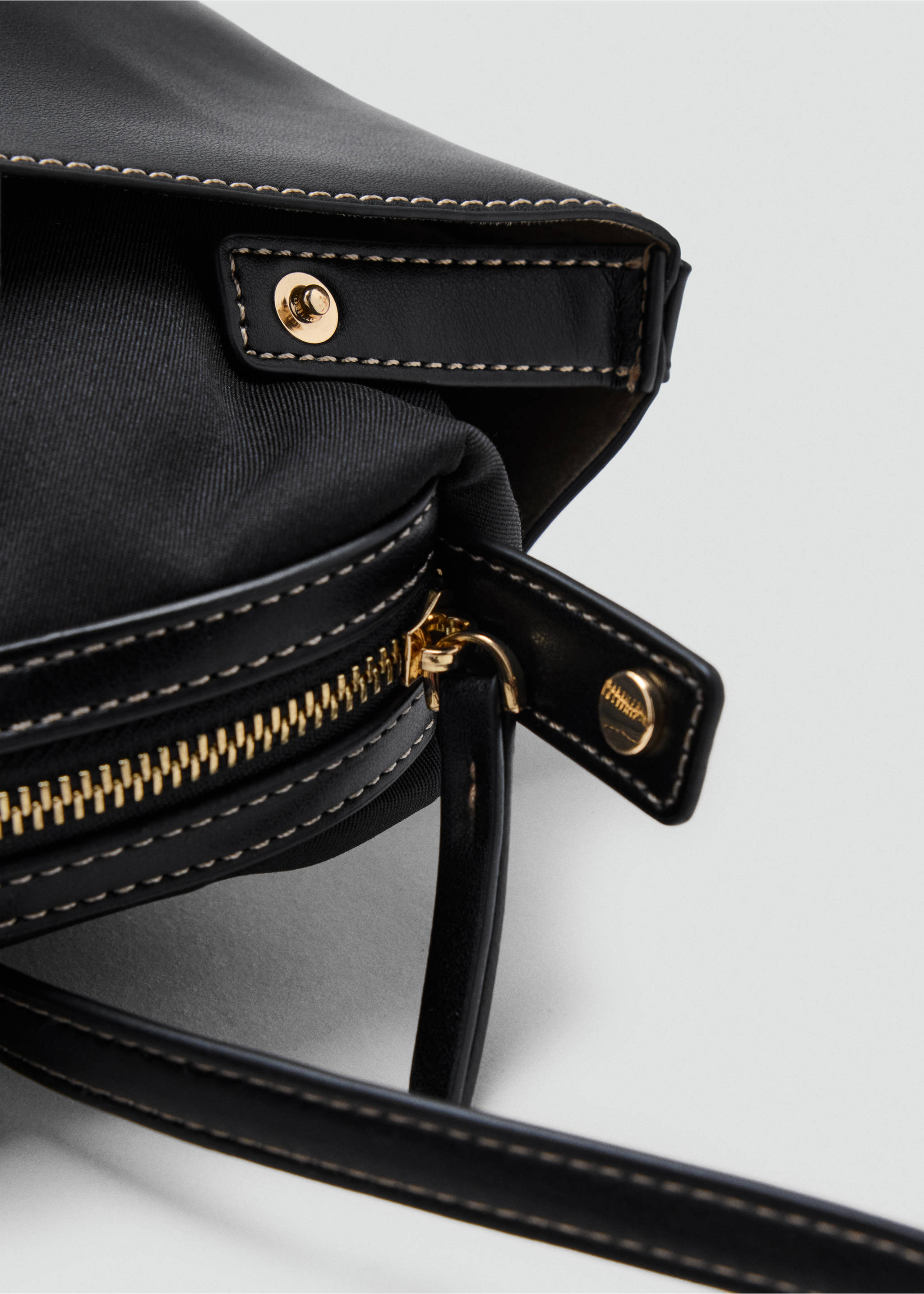 Large shopper bag - Details of the article 3, Black. Ref: 37051347-00.