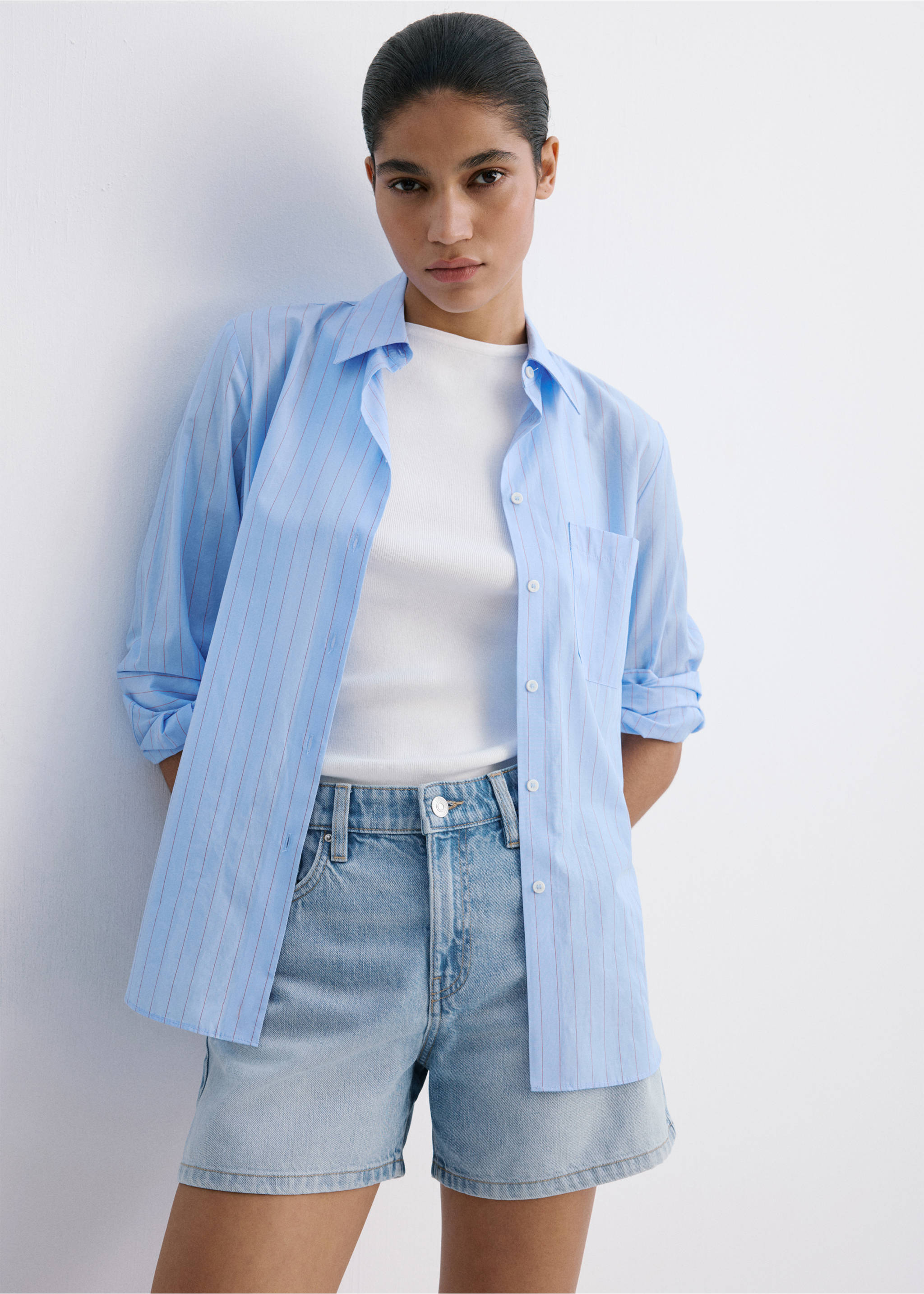 Straight-fit denim shorts - Details of the article 1, Light Blue. Ref: 37051348-00.