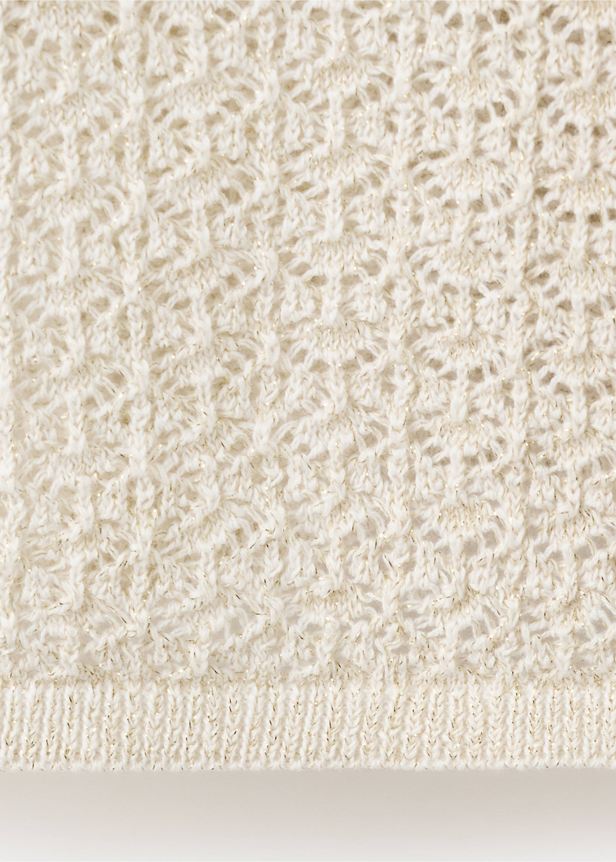 Ajourgebreide trui van lurex - Detail van het artikel 8, Goud. Ref: 37051352-00.