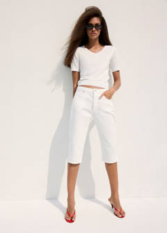 V-neck knit sweater — White 2