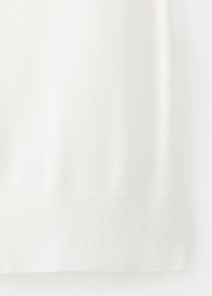 V-neck knit sweater — White