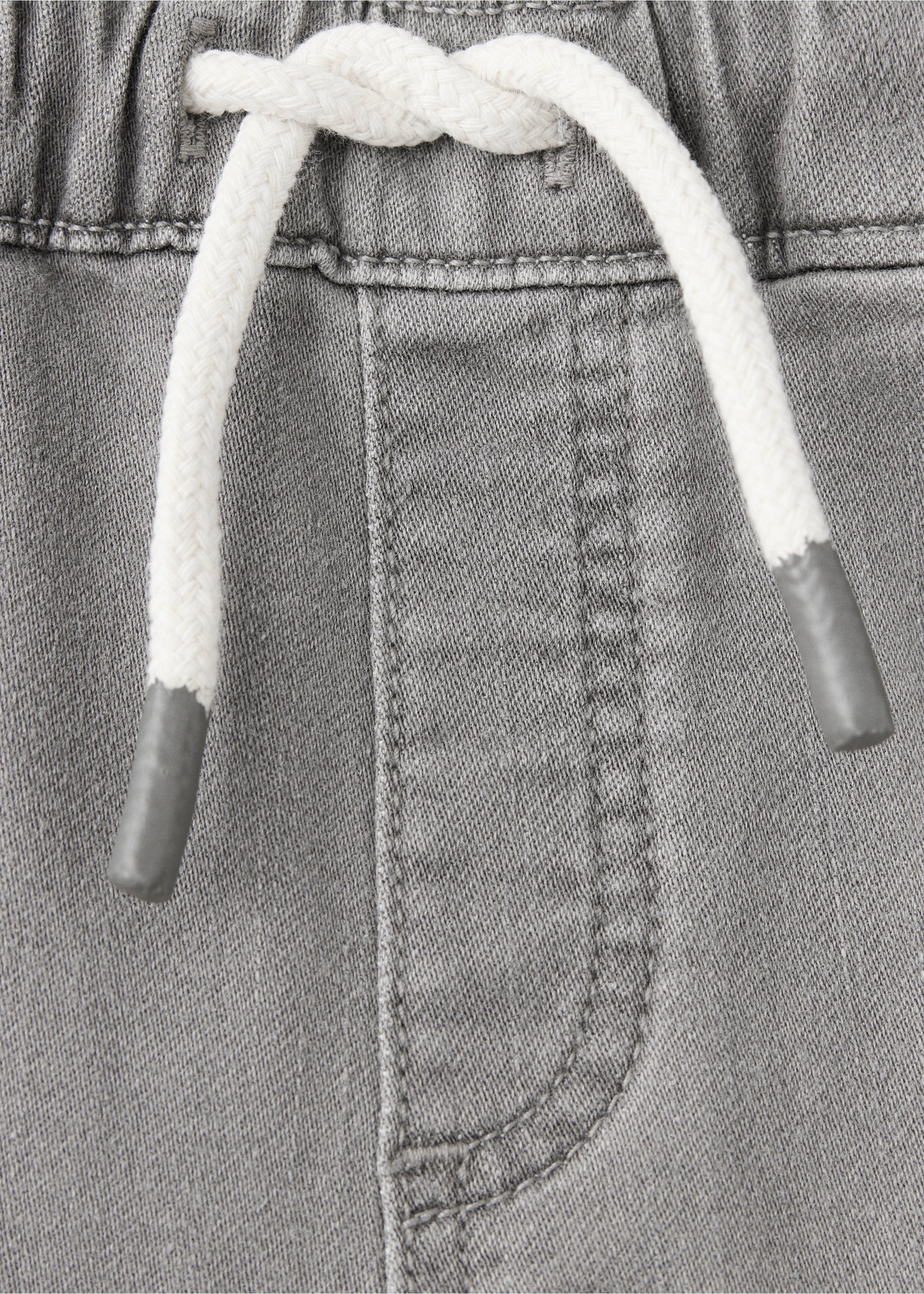 Bermudas vaqueras cintura elástica - Detalle del artículo 8, Gris. Ref: 37051364-00.