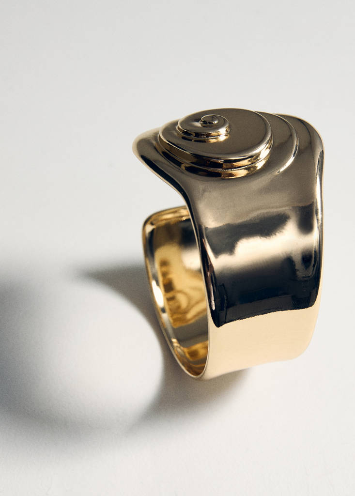 Spiral rigid bracelet — Gold