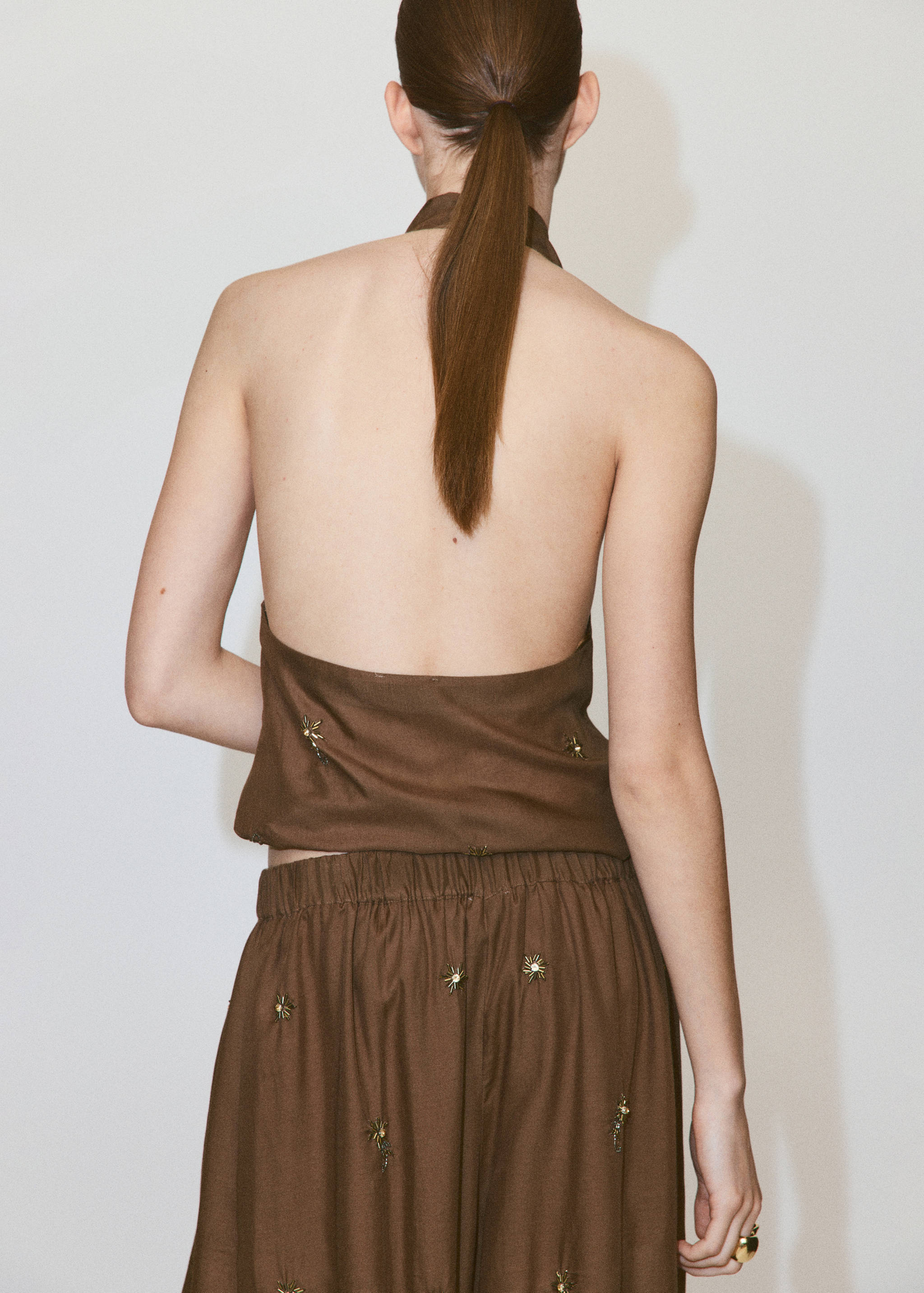 Top halter apliques bordados - Reverso del artículo