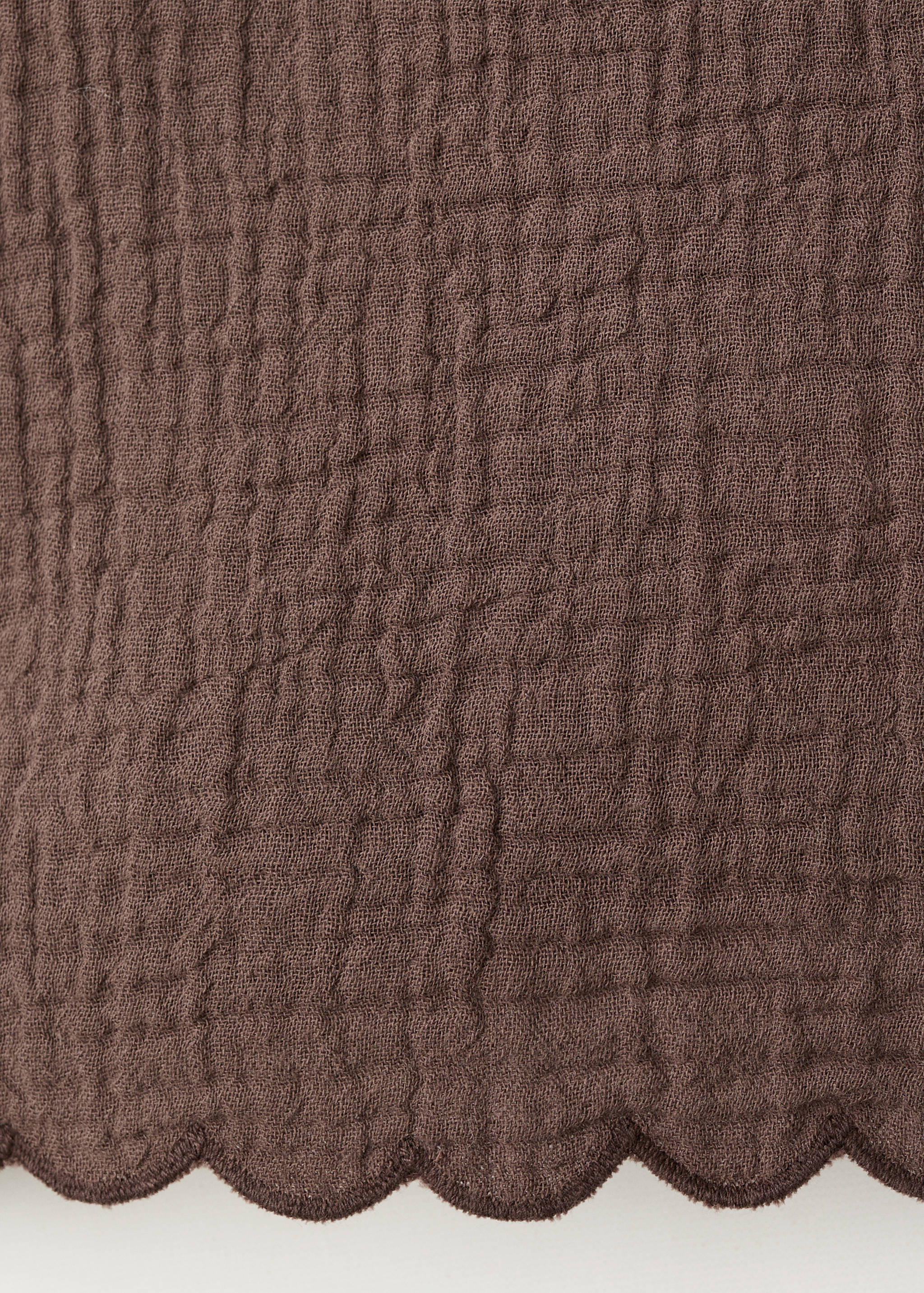 Cotton shorts with scalloped details - Details of the article 0