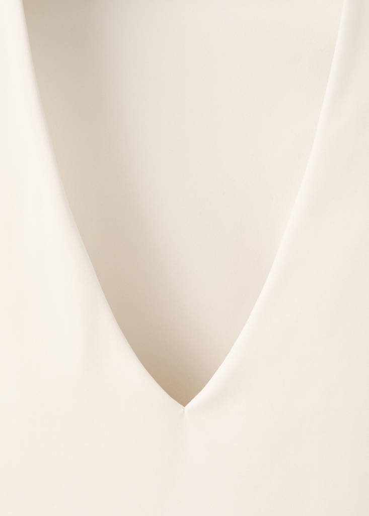 Fitted V-neck top — Ecru