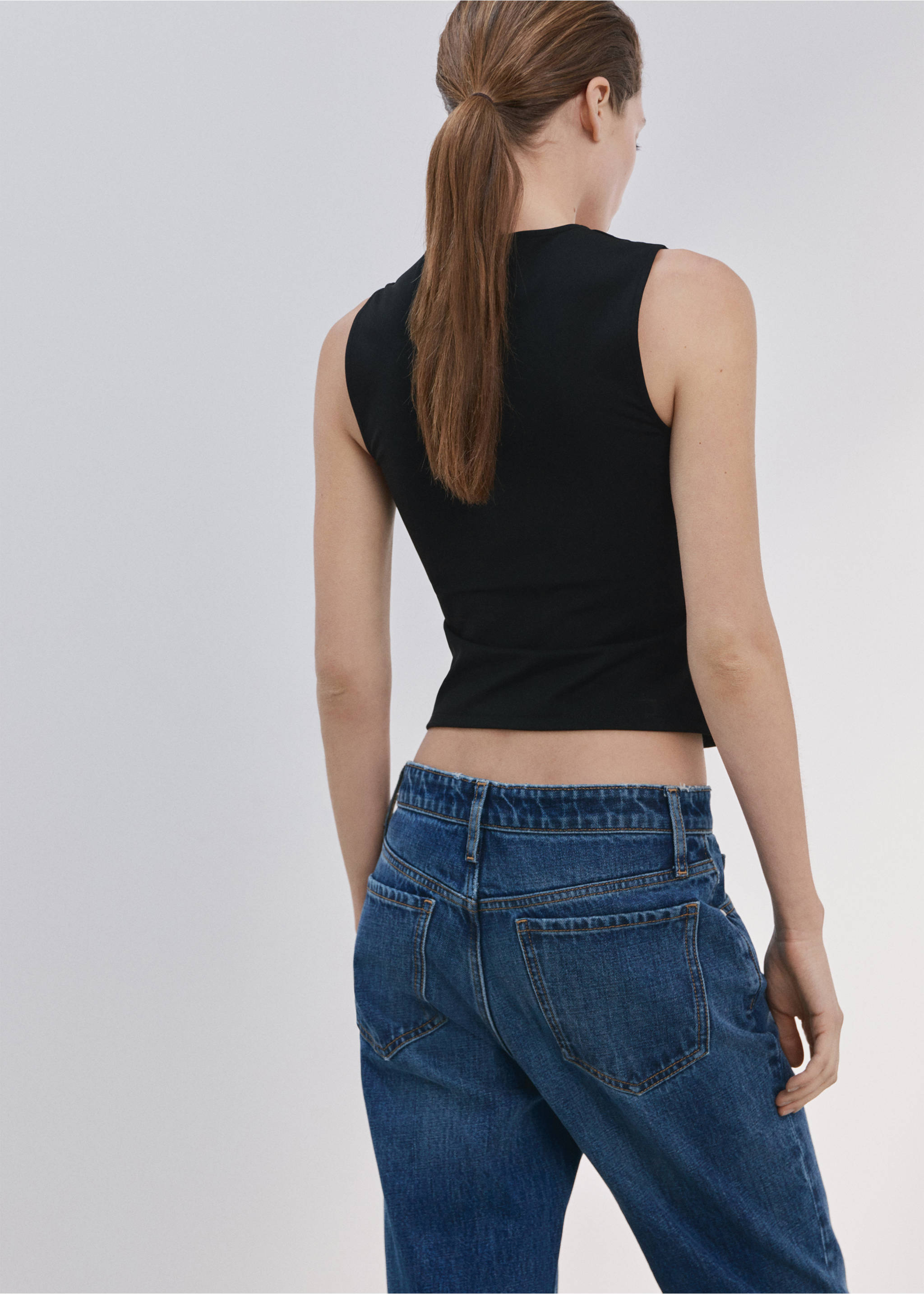 Fitted V-neck top - Reverse of the article, Black. Ref: 37051379-00.