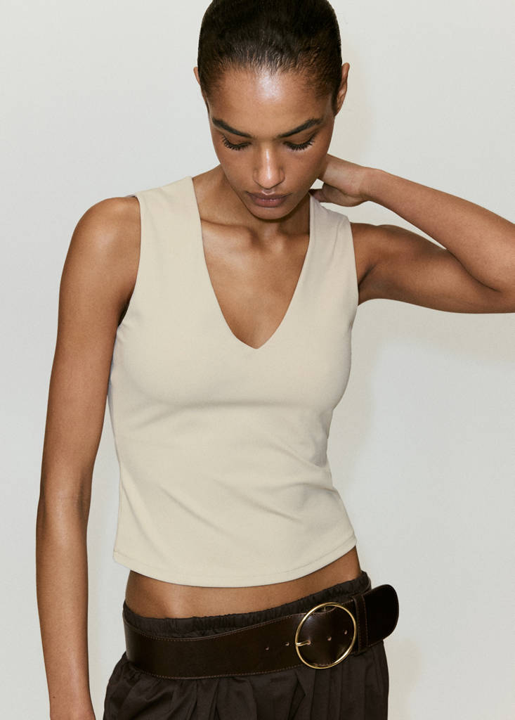 Fitted V-neck top — Light/Pastel Brown