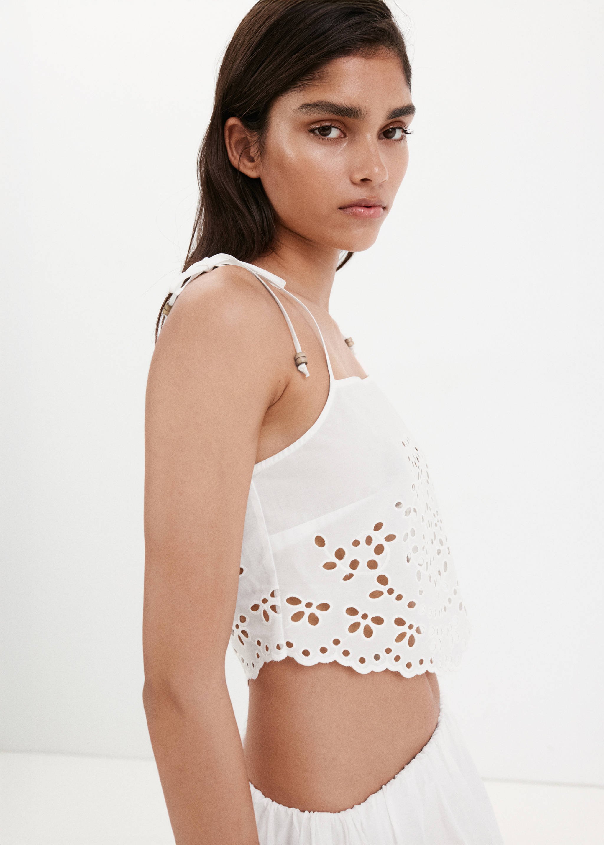 Embroidered open-work top - Medium plane