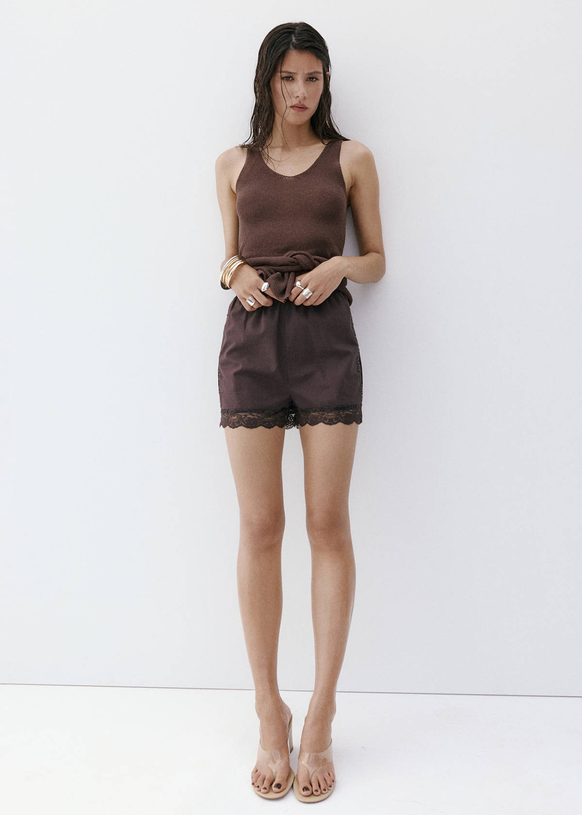 Straight shorts with lace detail — Brown