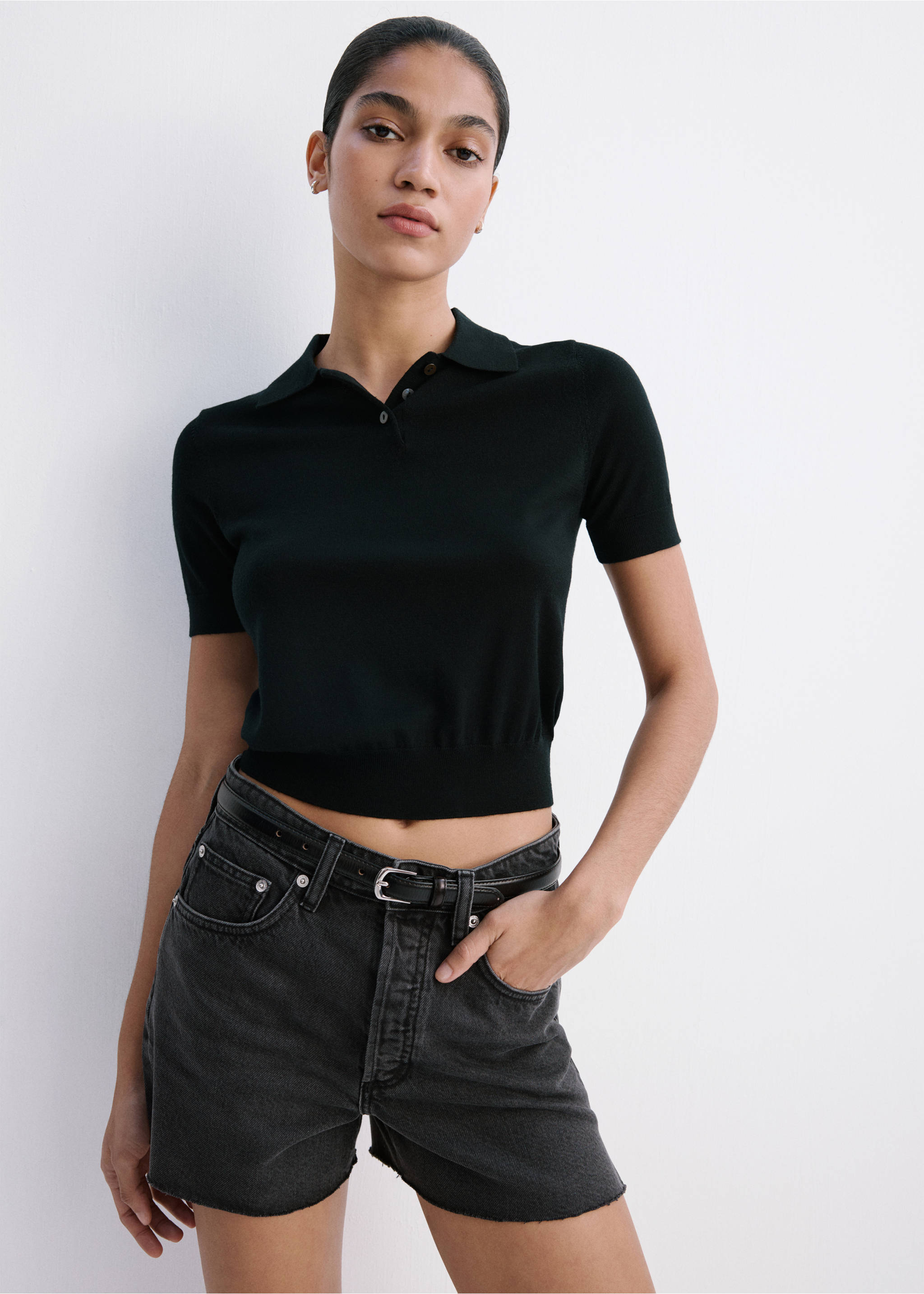 Denim shorts with frayed hem - Details of the article 1, Black denim. Ref: 37051387-00.