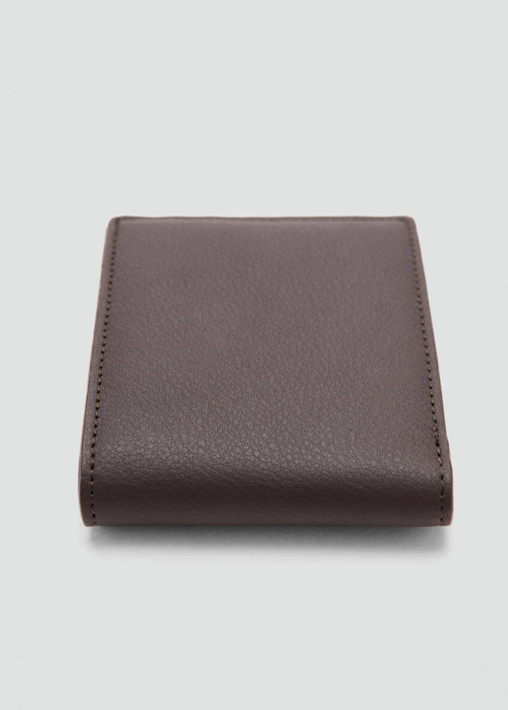 Wallet with embossed effect — Brown