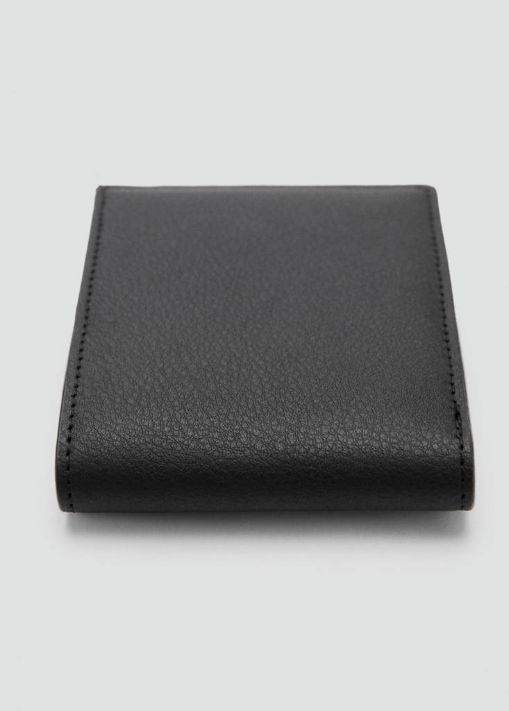 Wallet with embossed effect — Black