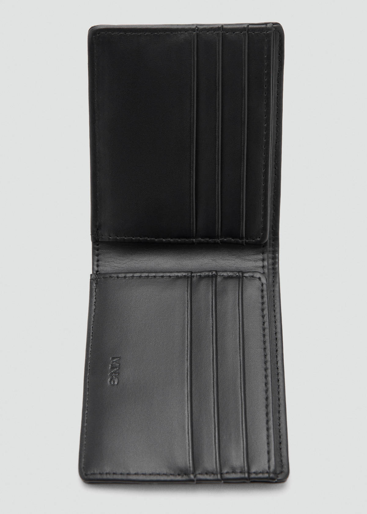 Wallet with embossed effect — Black