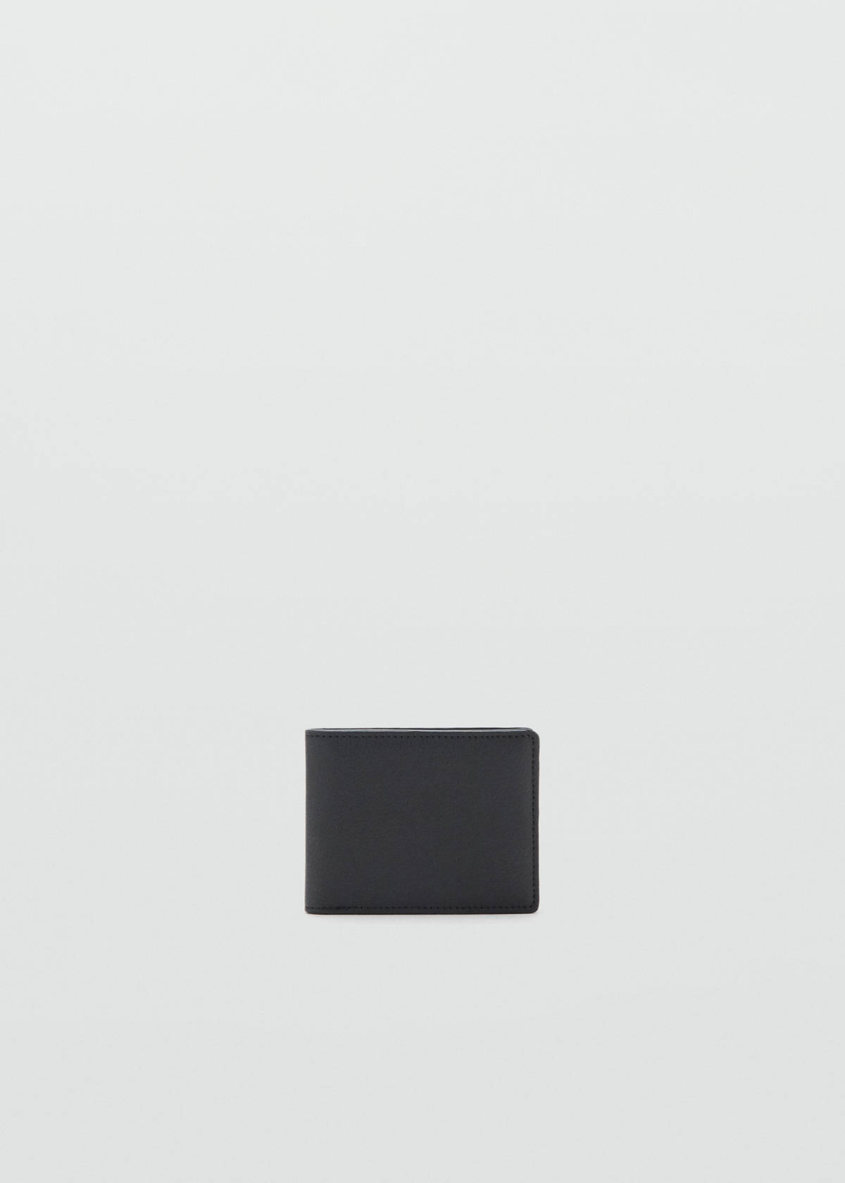 Wallet with embossed effect — Black