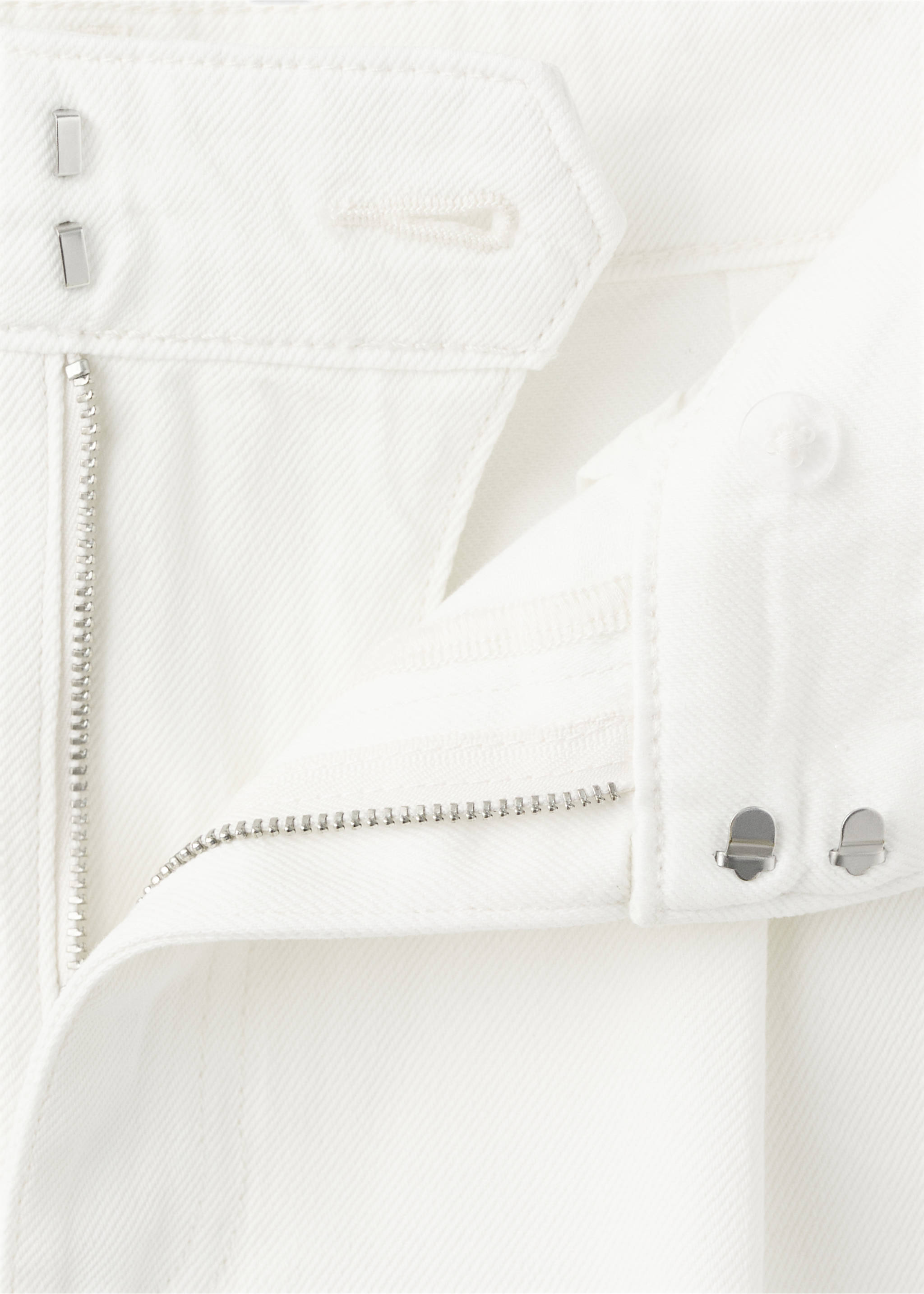 Straight cotton Bermuda shorts - Details of the article 8, Off White. Ref: 37051400-00.