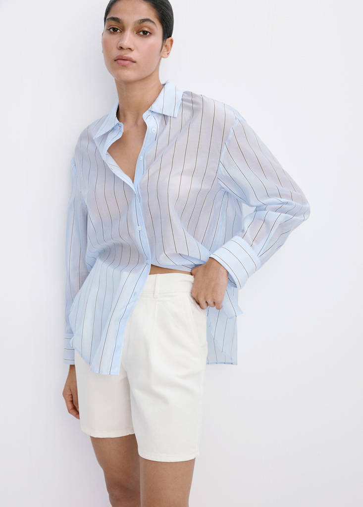 Mid-rise denim bermuda shorts with pleats — Off White