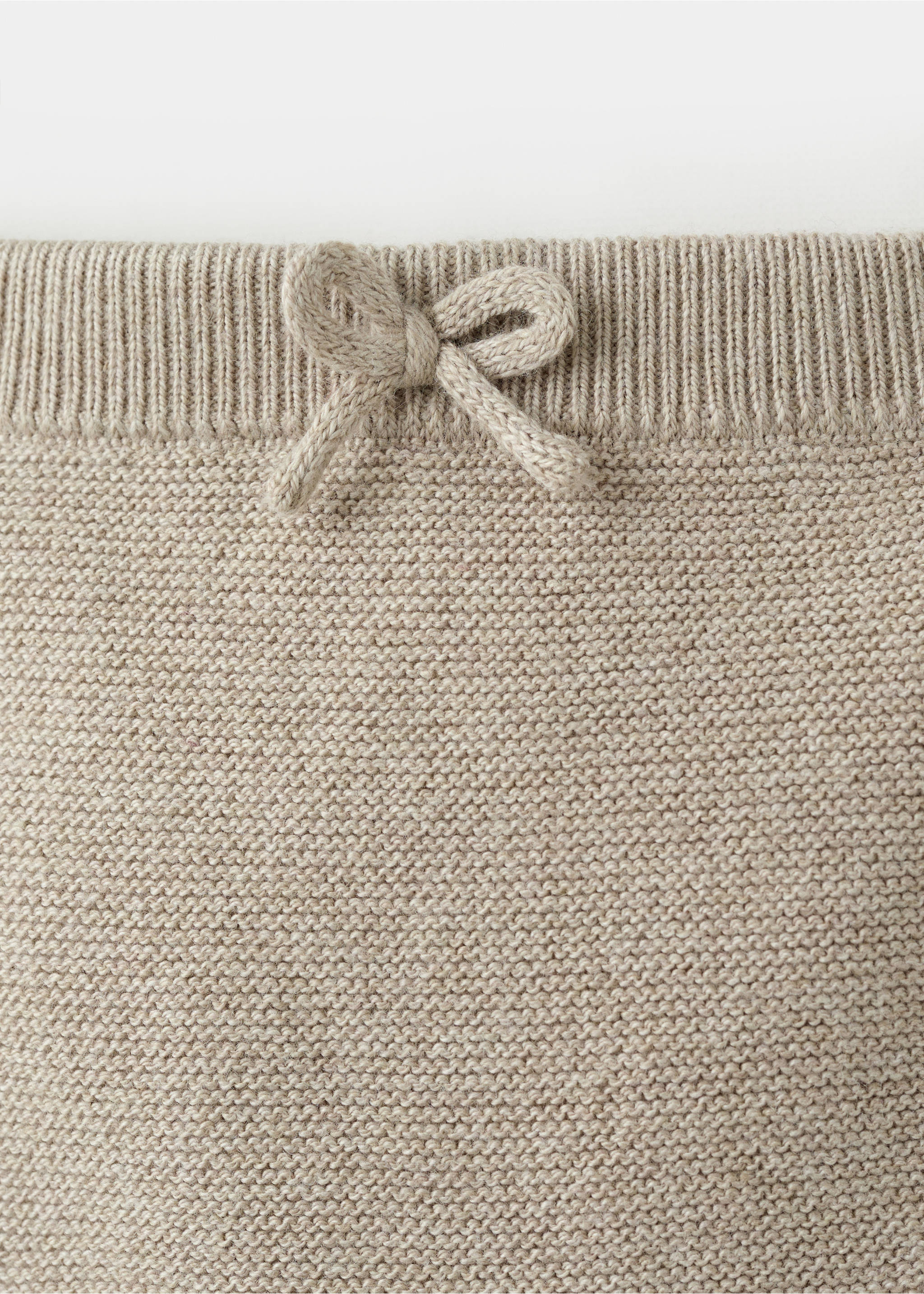 Cotton romper - Details of the article 8, Medium Brown. Ref: 37051403-00.