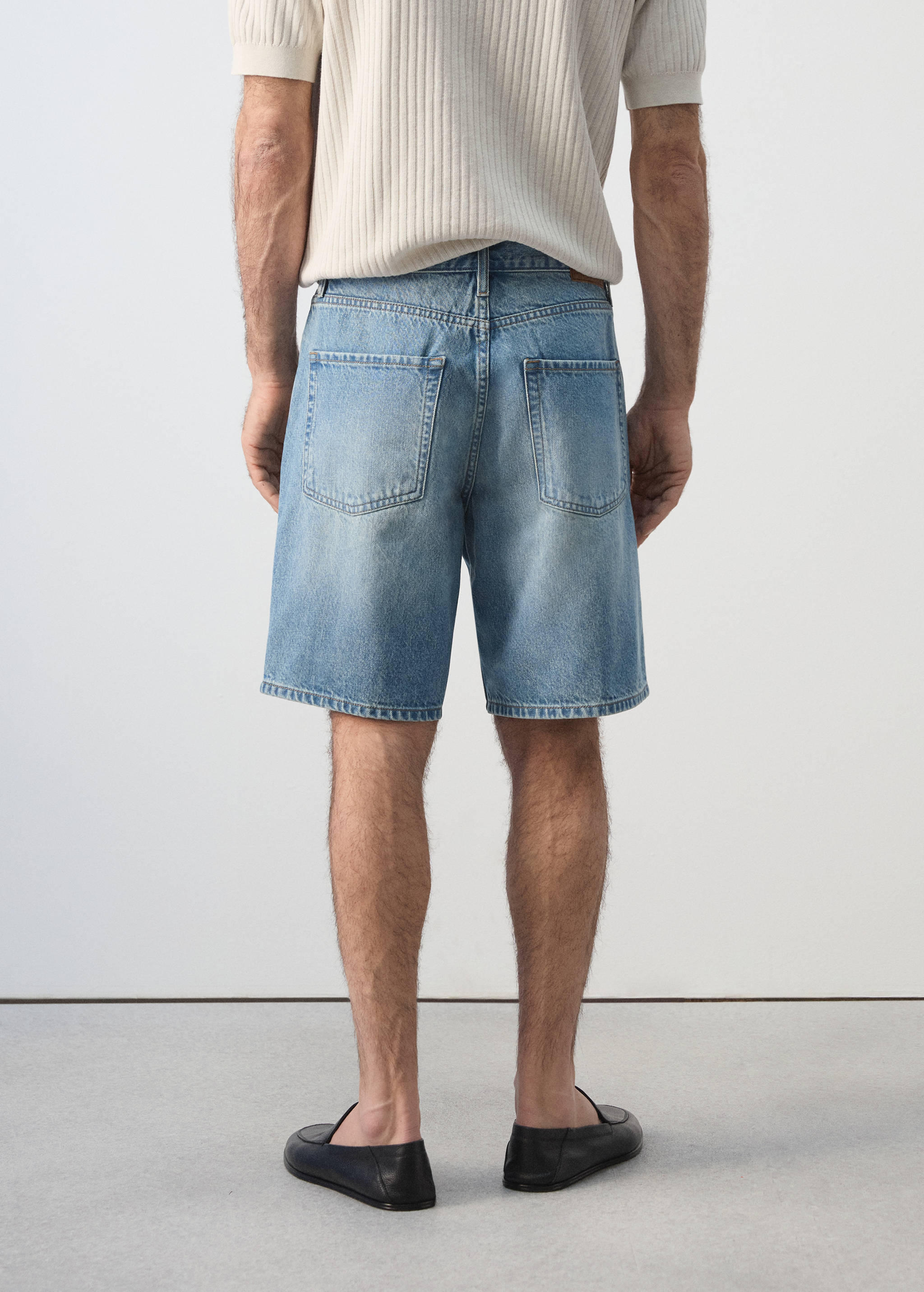 Bermudas vaqueras rectas - Reverso del artículo