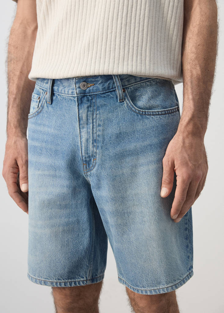 Straight-fit denim bermuda shorts — Medium Blue