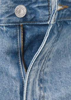 Straight-fit denim bermuda shorts — Medium Blue 8