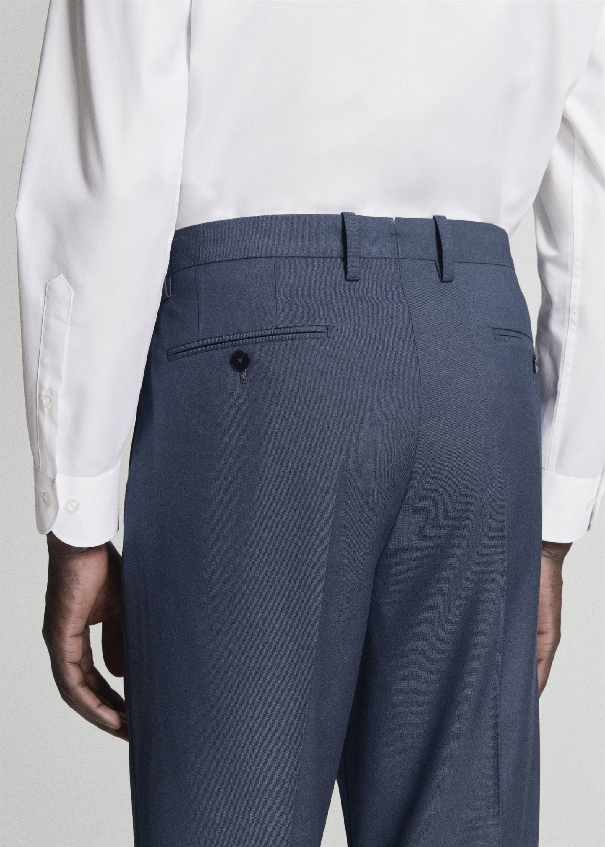 London regular-fit trousers - Details of the article 3, Indigo Blue. Ref: 37051408-00.