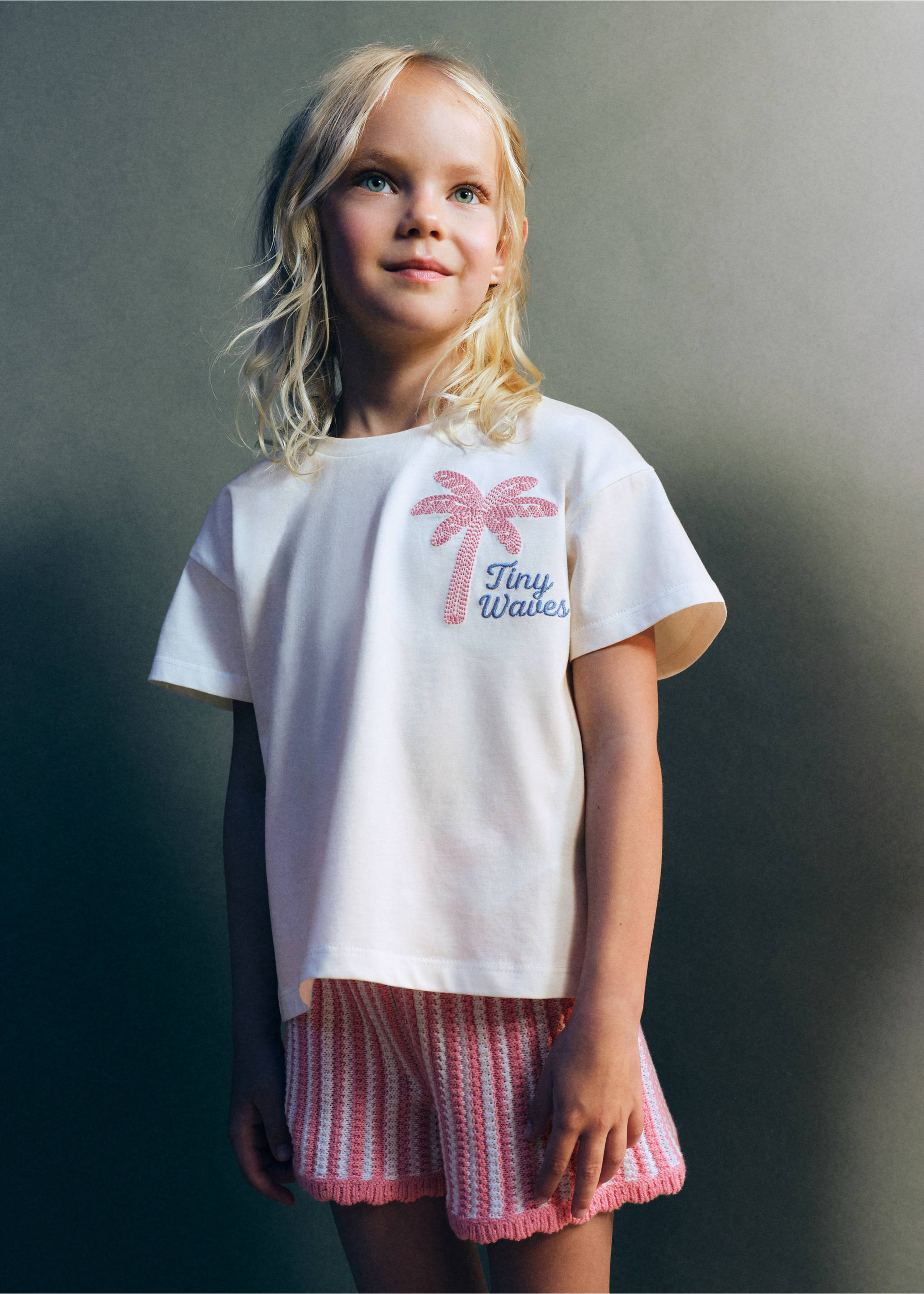 Embroidered palm tree T-shirt with back slit - General plane, Off White. Ref: 37051410-00.