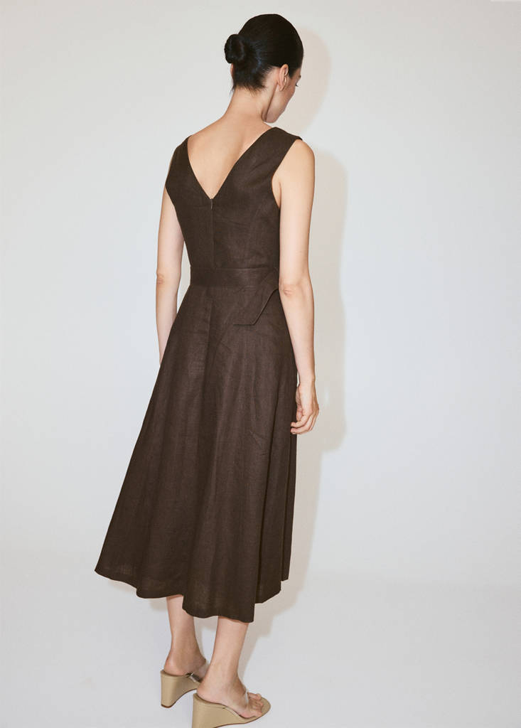 Linen midi-dress with belt — Chocolate