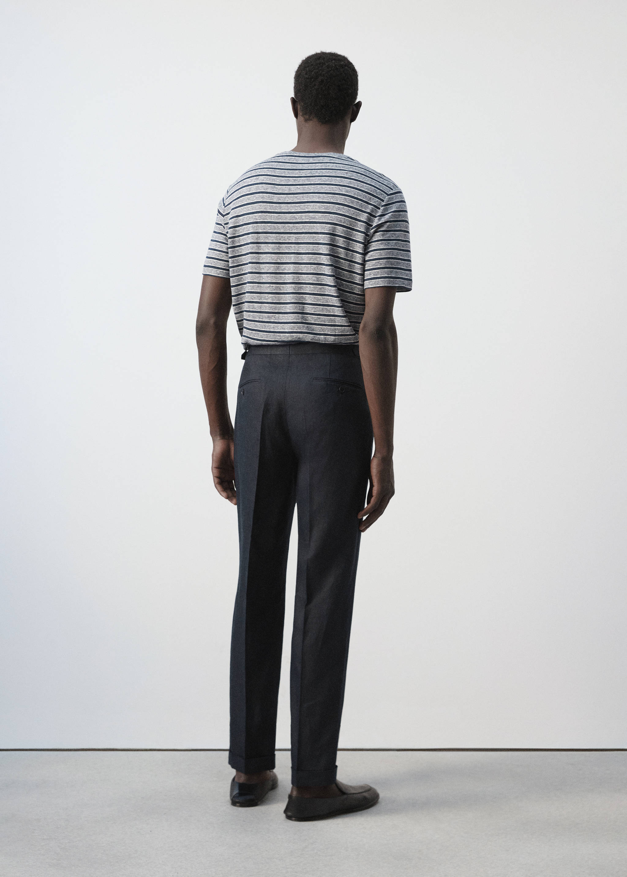 100% linen suit trousers with adjustable straps - Reverse of the article
