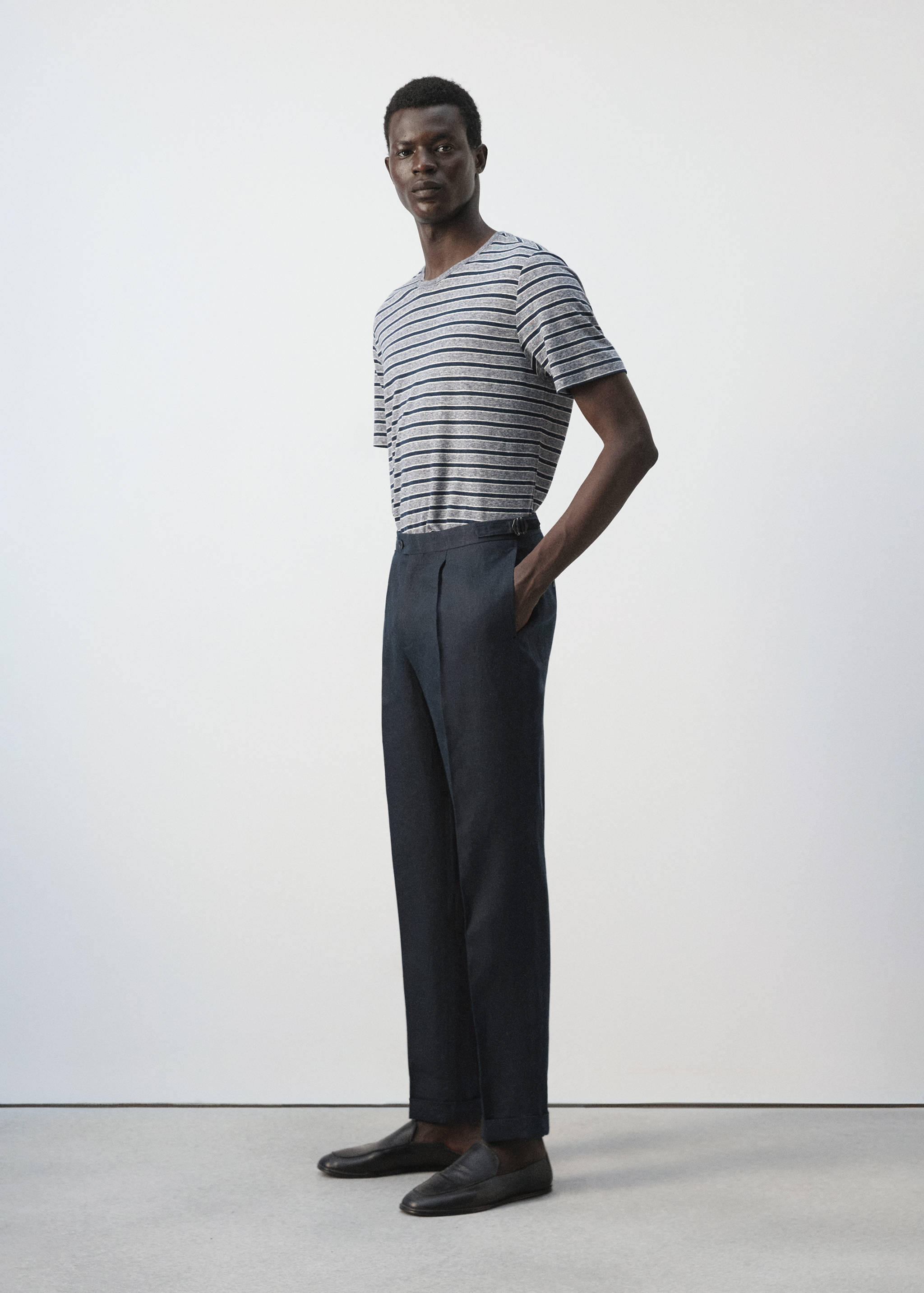 100% linen suit trousers with adjustable straps - Details of the article 2