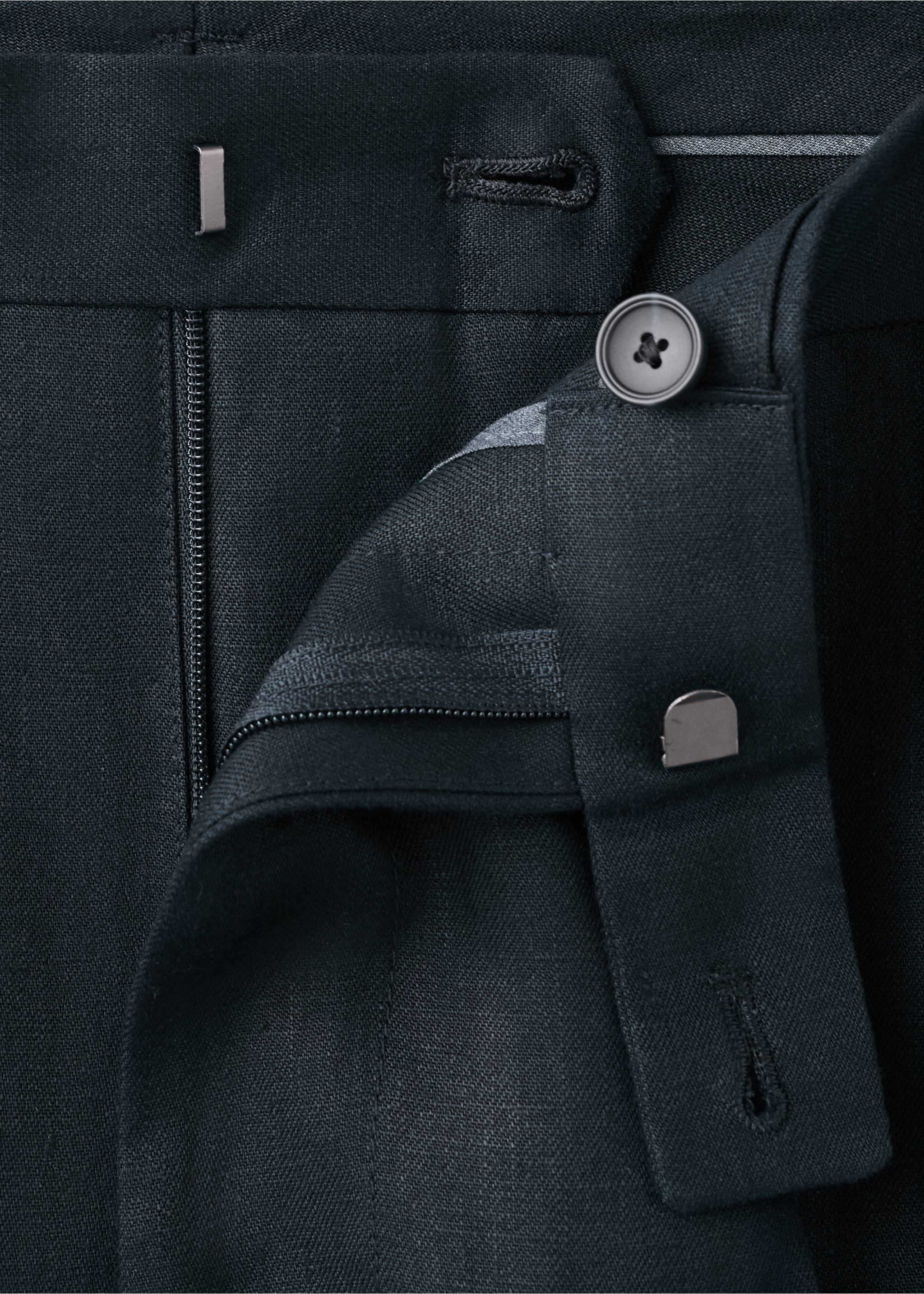 Pantalon de costume 100 % lin avec bandes ajustables - Détail de l'article 8, Bleu marine. Ref: 37051415-00.