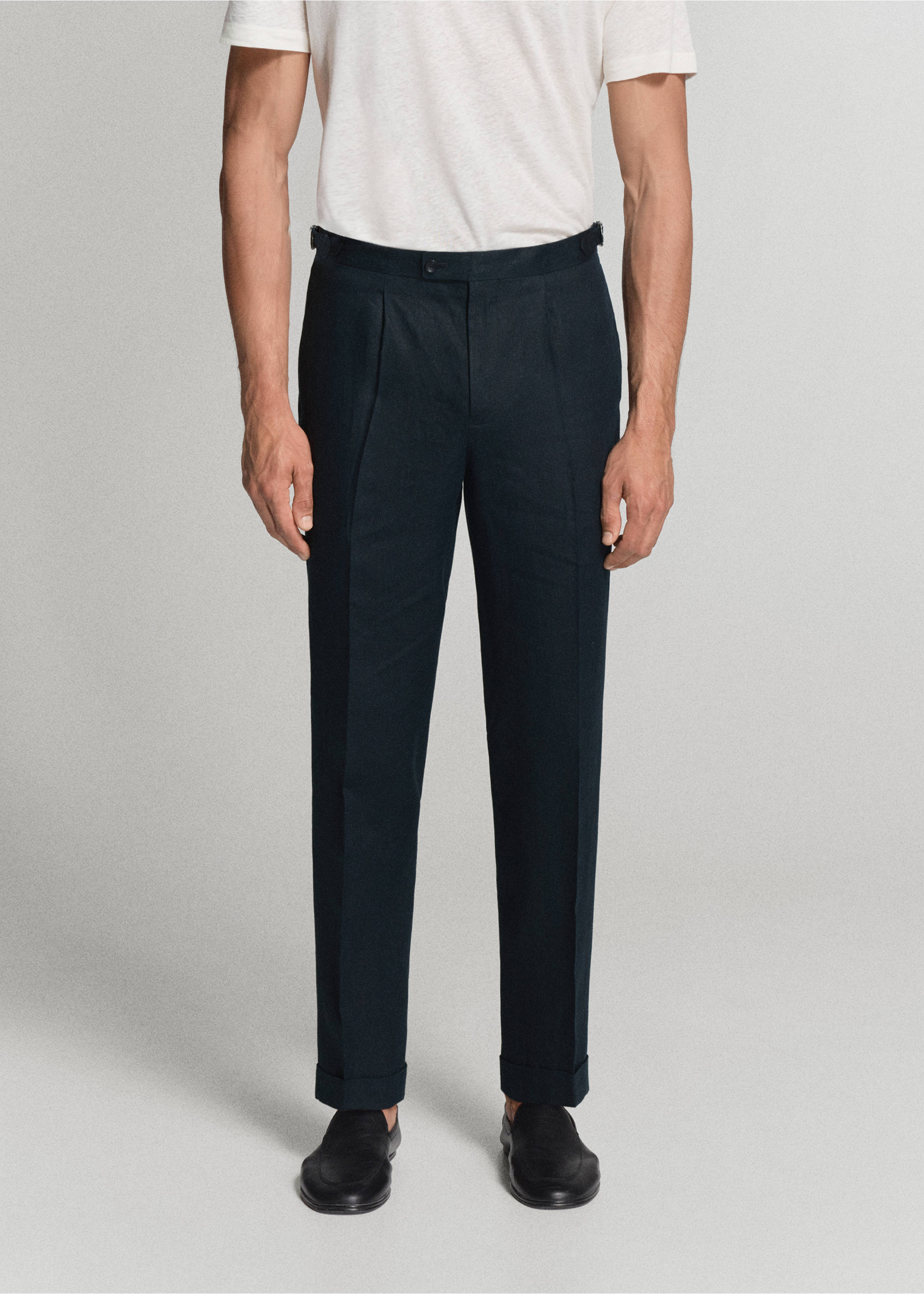100% linen trousers with adjustable straps - Medium plane, Navy. Ref: 37051415-01.