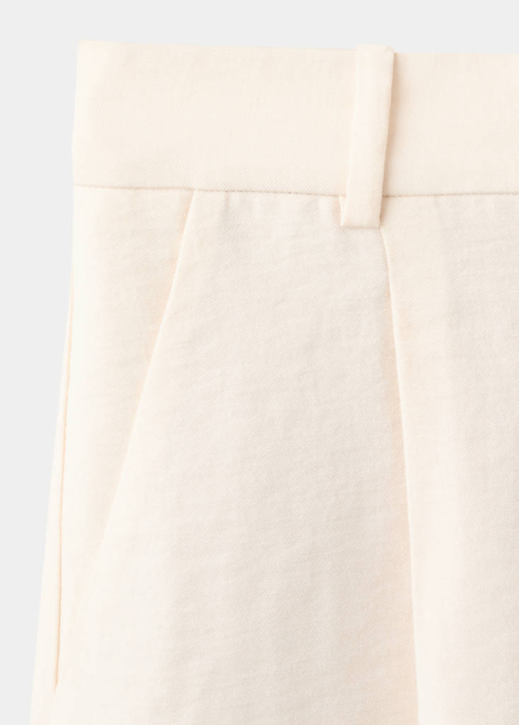 Straight mid-rise bermuda shorts — Ecru