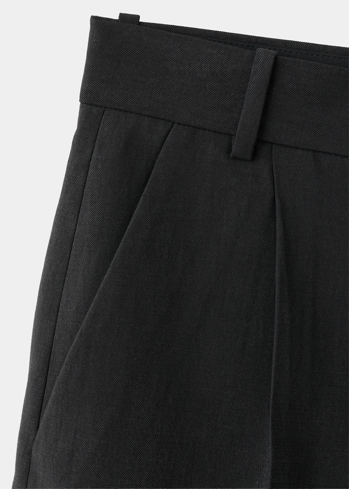 Straight mid-rise bermuda shorts — Black