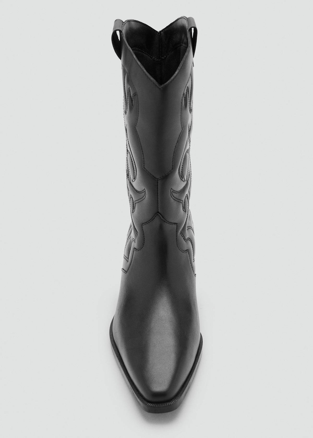 Cowboy leather boots with embroidered details — Black