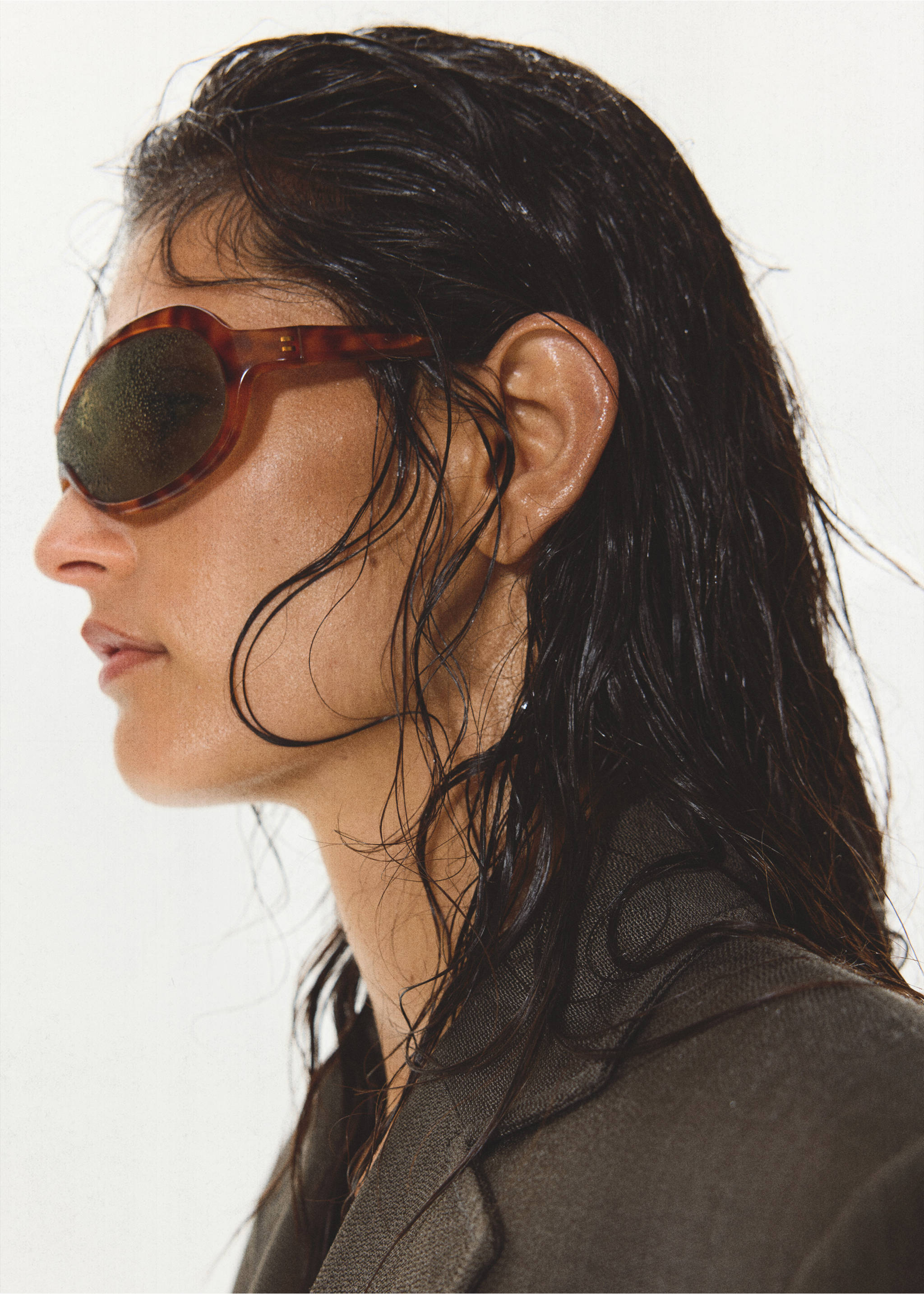 Sunglasses with tortoiseshell-effect frame - Details of the article 9, Chocolate. Ref: 37051443-00.
