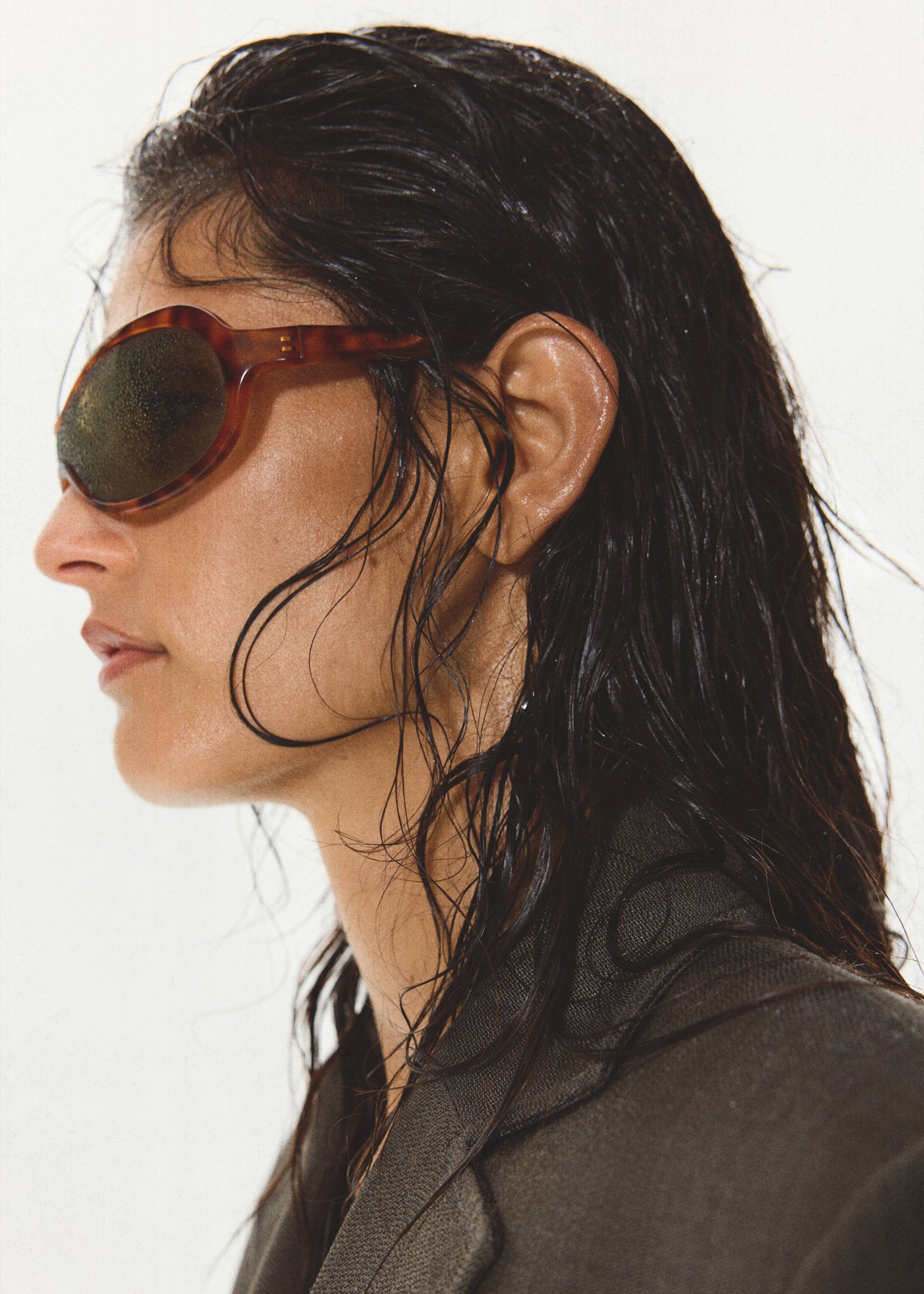 Tortoiseshell frame sunglasses - Details of the article 9