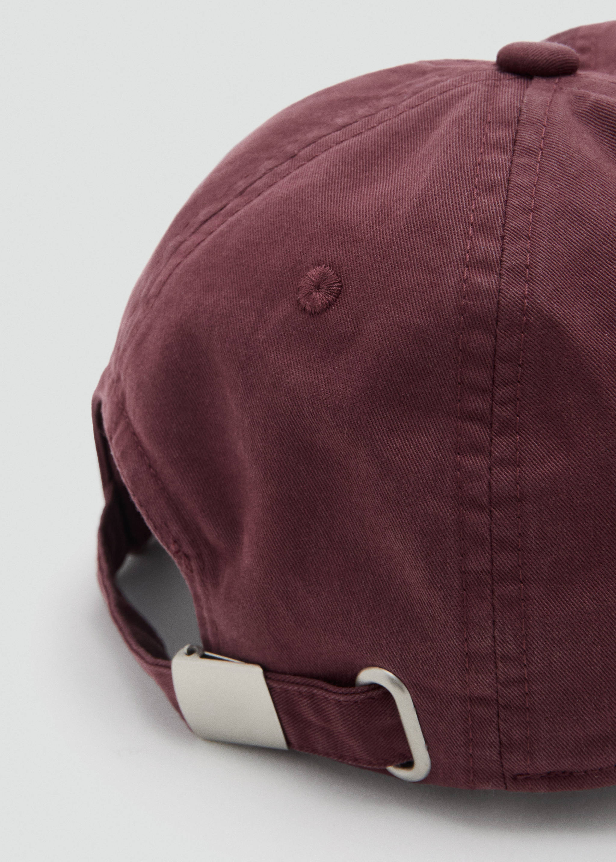 Cap mit Stick-Detail - Detail des Artikels 1