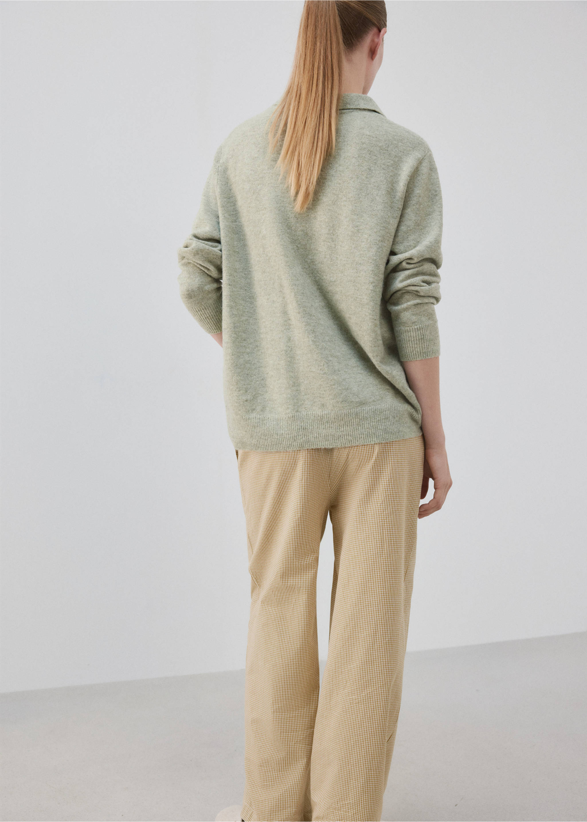 Knitted polo-neck sweater - Reverse of the article, Beige. Ref: 37051449-00.