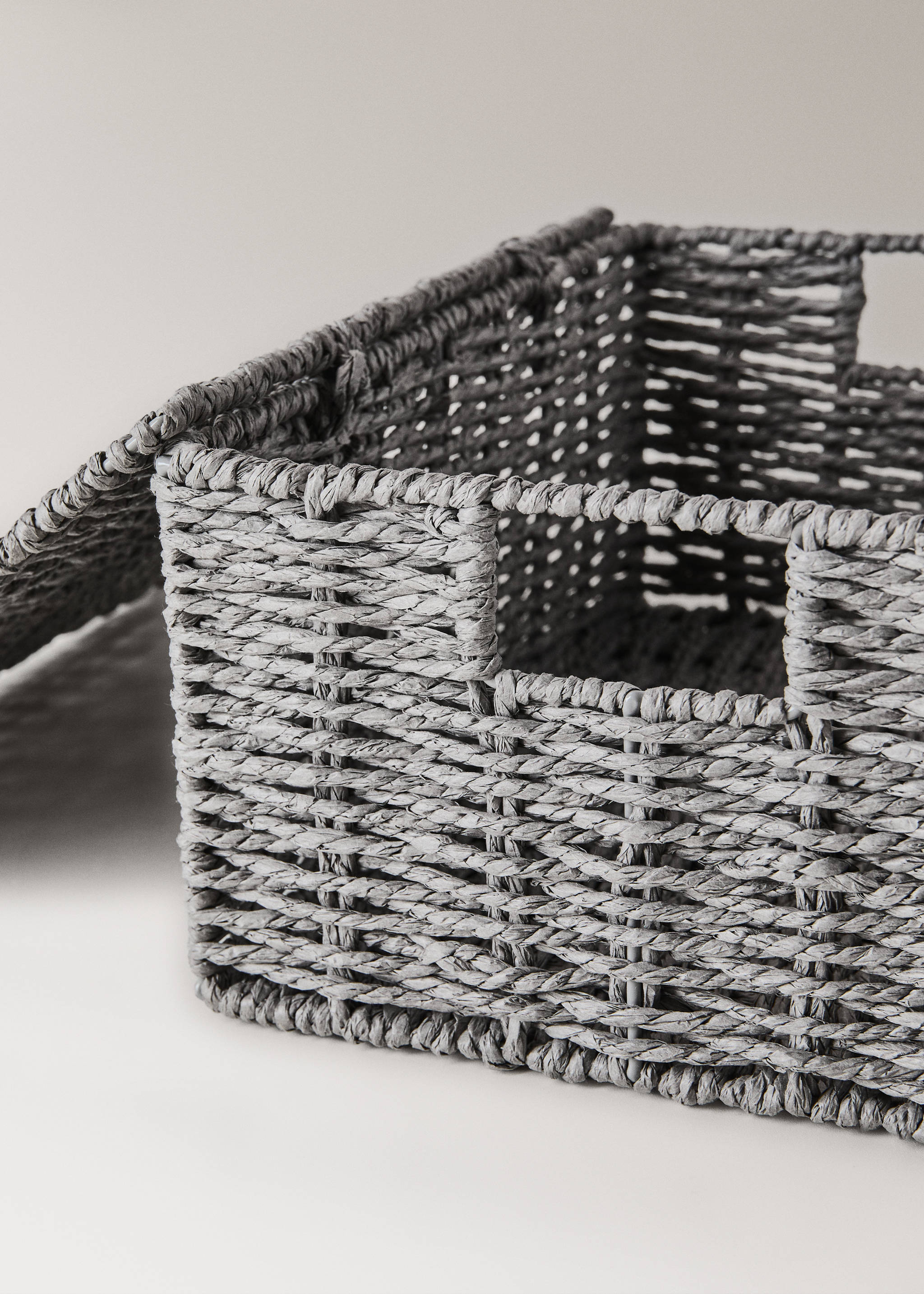Medium-sized braided paper box - Details of the article 1