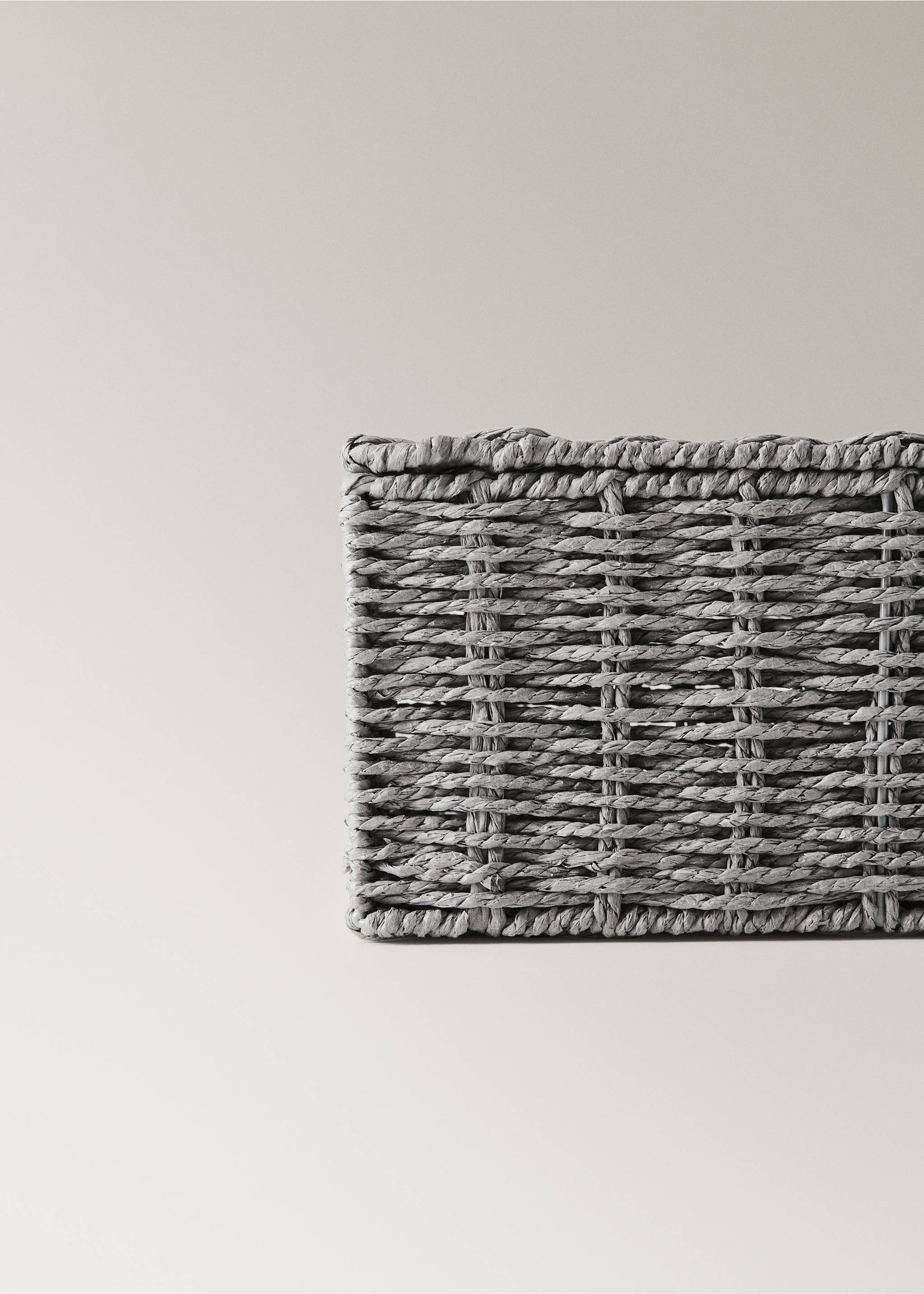 Medium-sized braided paper box - Details of the article 2, Grey. Ref: 37051451-00.