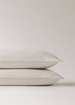 Two seersucker cotton pillowcases with fine stripes 50x75 cm — Coffee 1