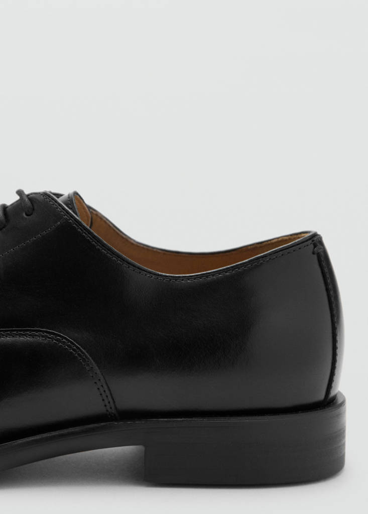Oxford style leather shoe — Black