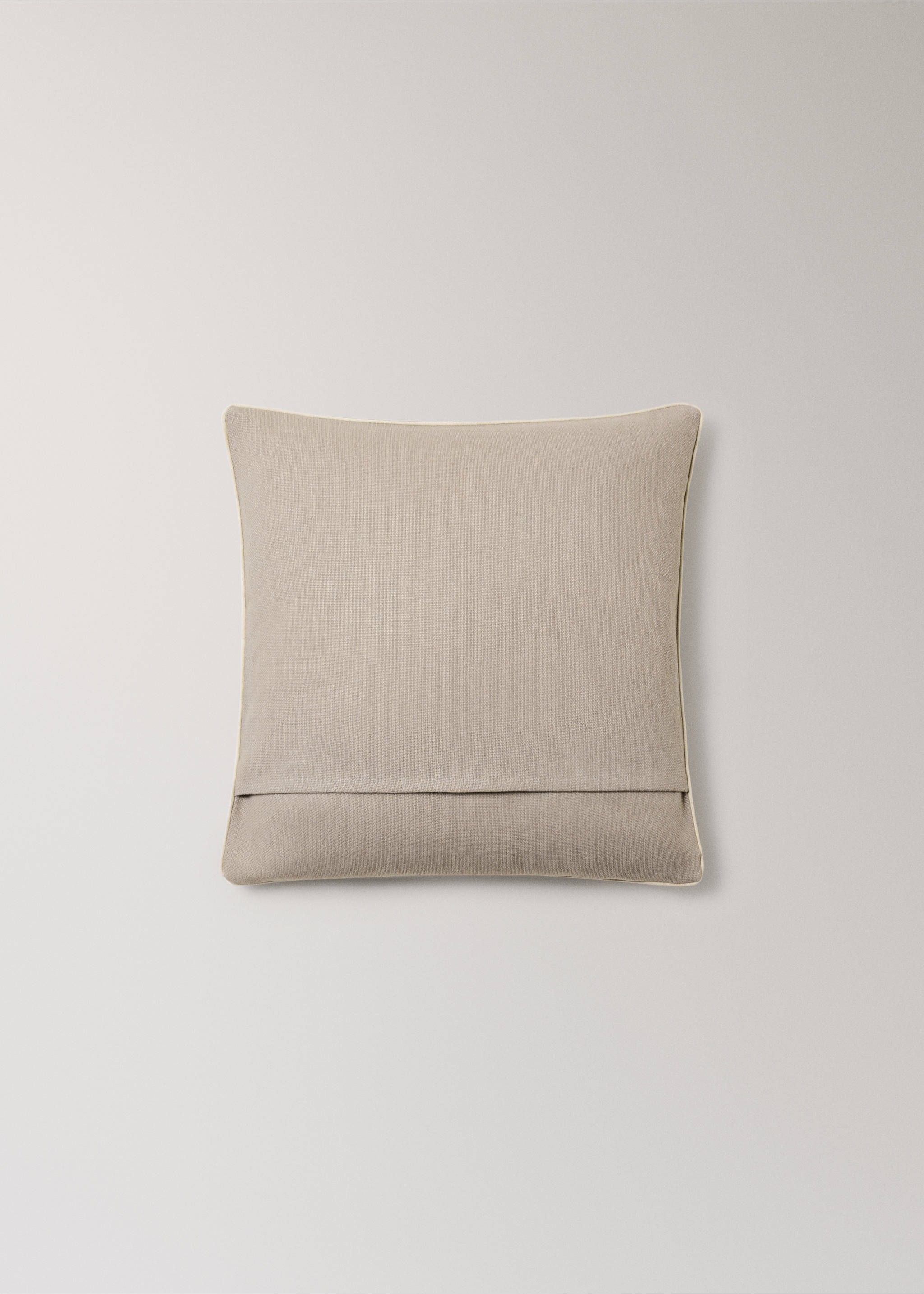 Cotton cushion cover with structure 45x45cm - Details of the article 4, Sand. Ref: 37051462-00.