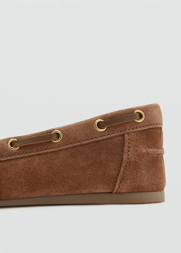 Suede deck shoe — Brown