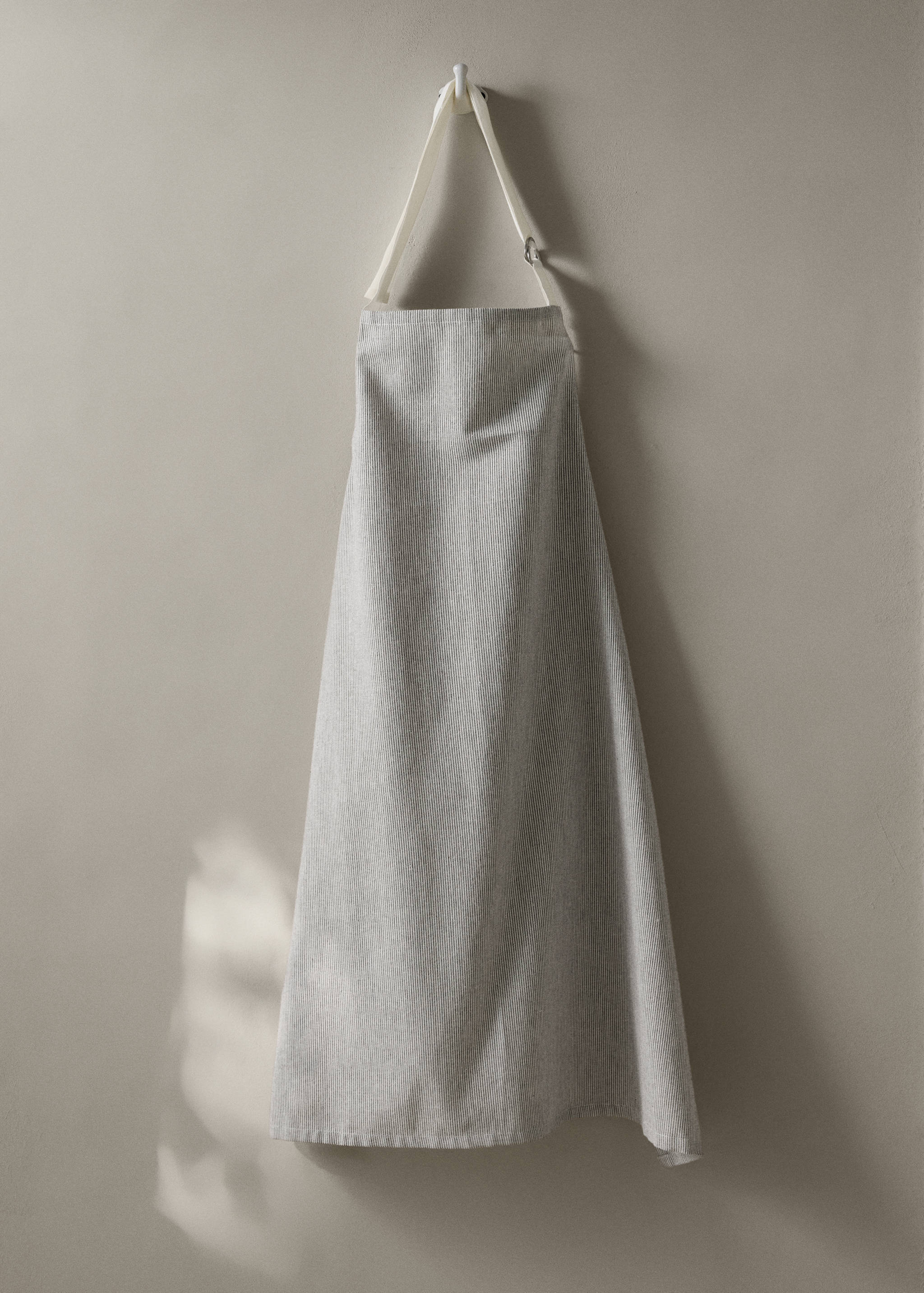 Striped cotton apron - Allmän bild