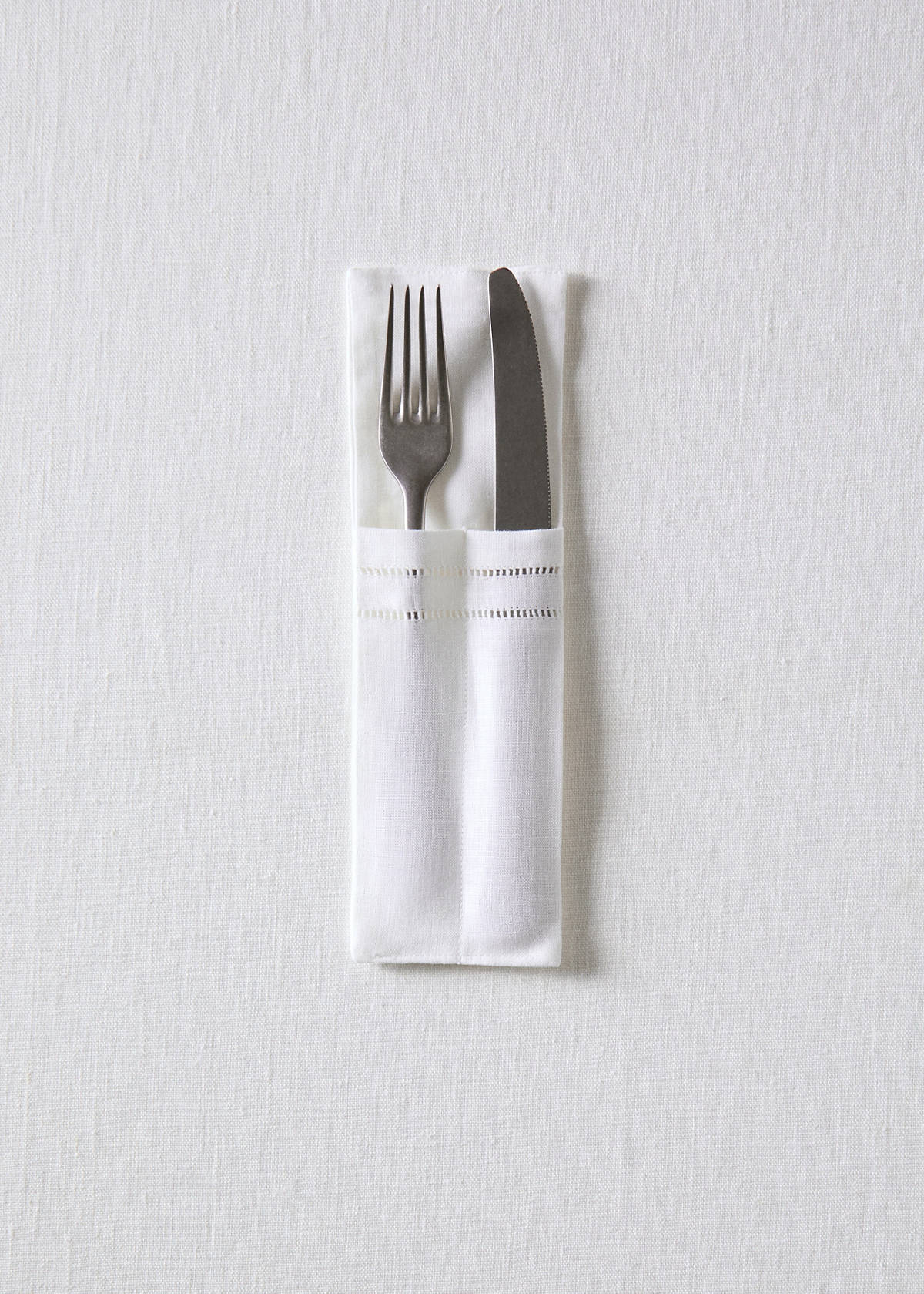 Linen cutlery holders with drawn threadwork detail — White