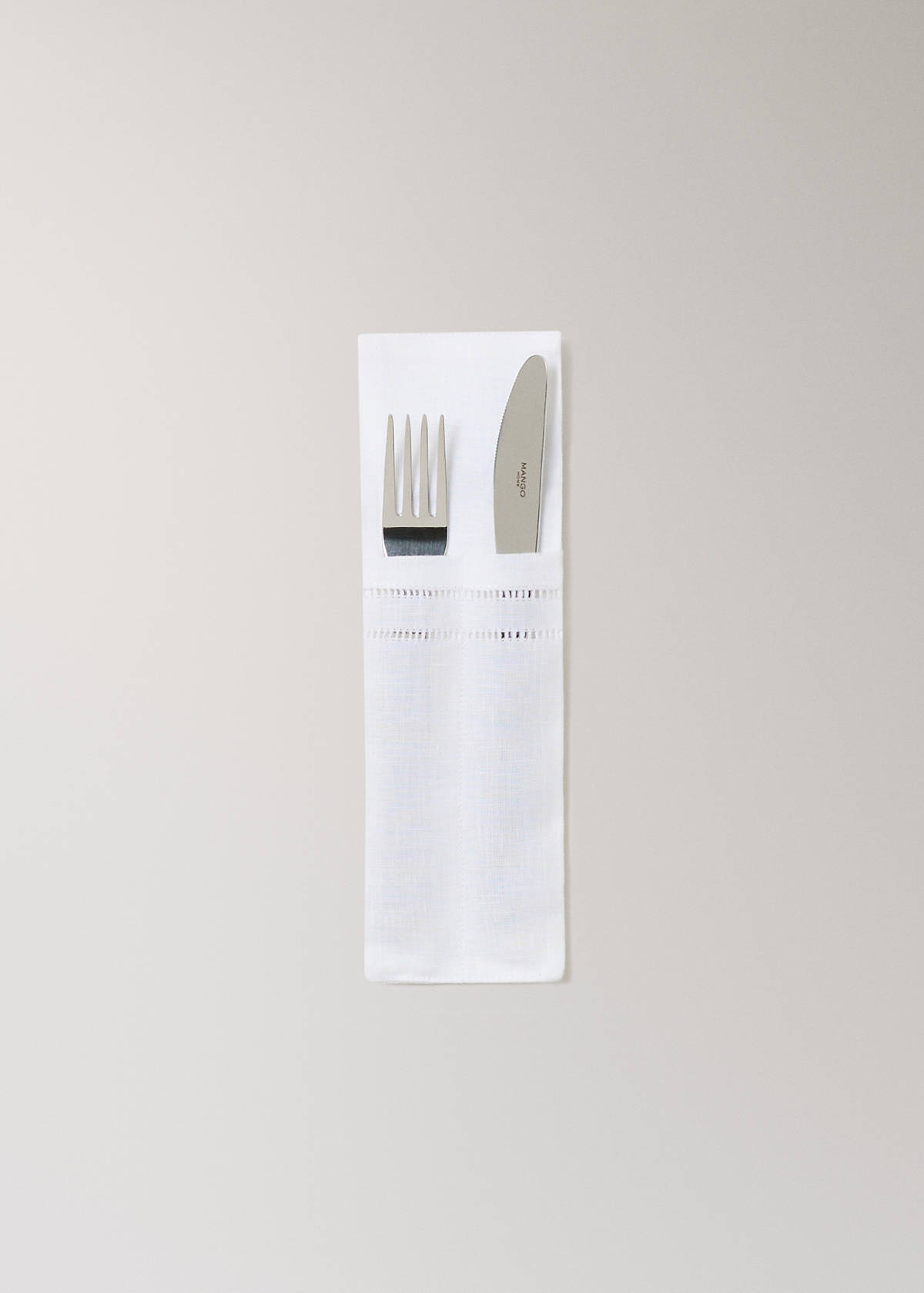 Linen cutlery holders with drawn threadwork detail — White